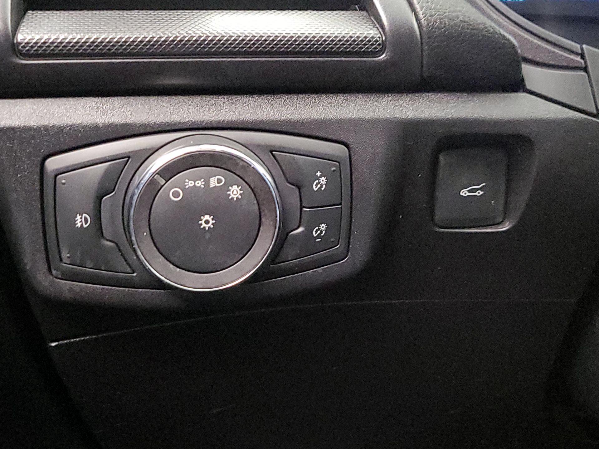 Thumbnail: 2018 Ford Fusion - 13