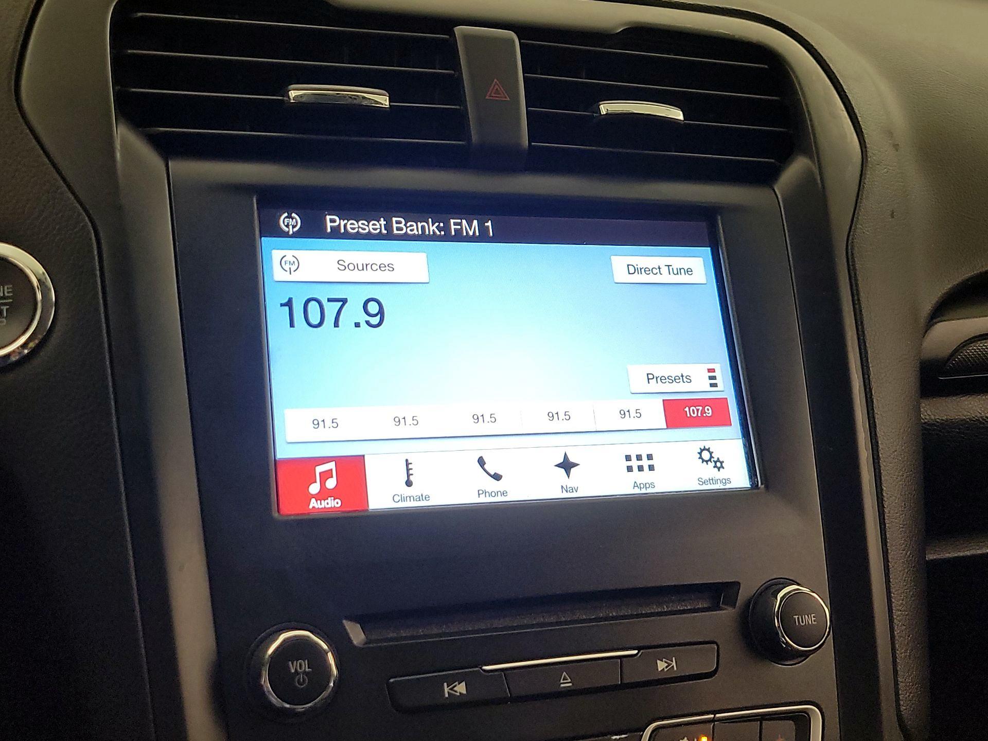 Thumbnail: 2018 Ford Fusion - 16