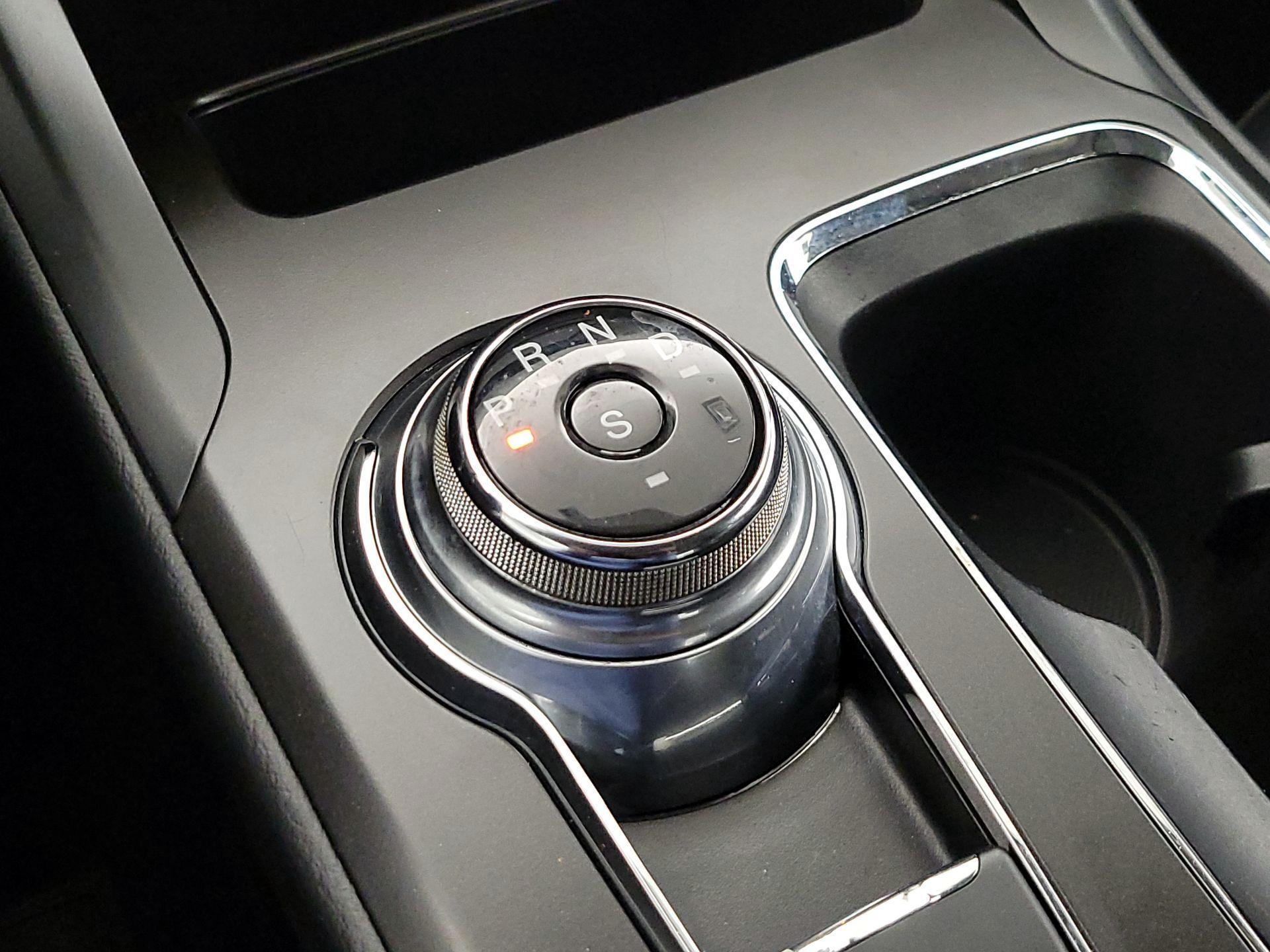 Thumbnail: 2018 Ford Fusion - 18