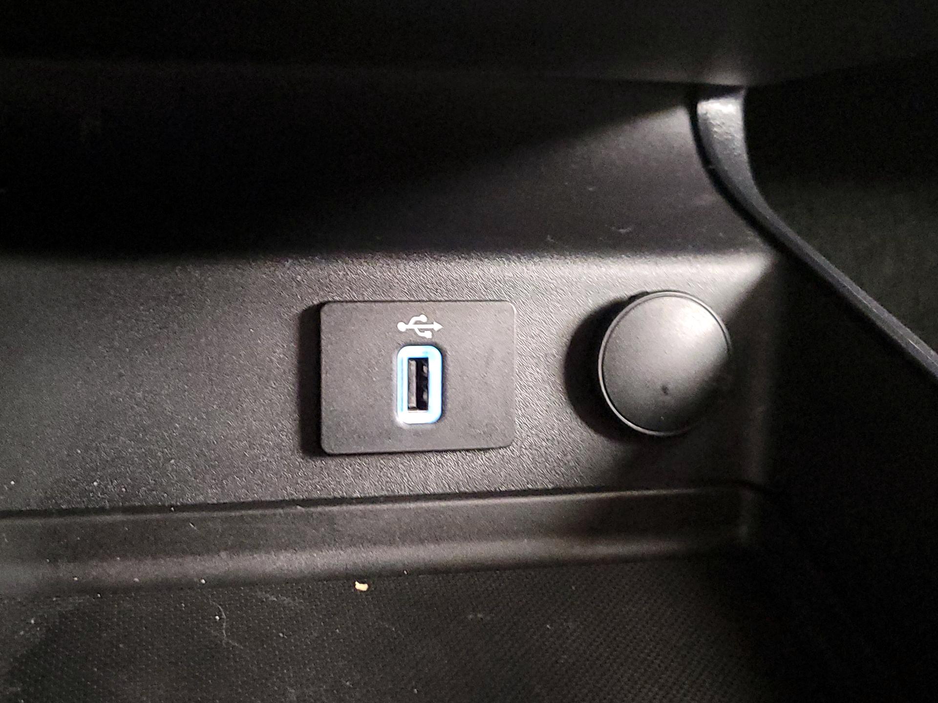 Thumbnail: 2018 Ford Fusion - 19