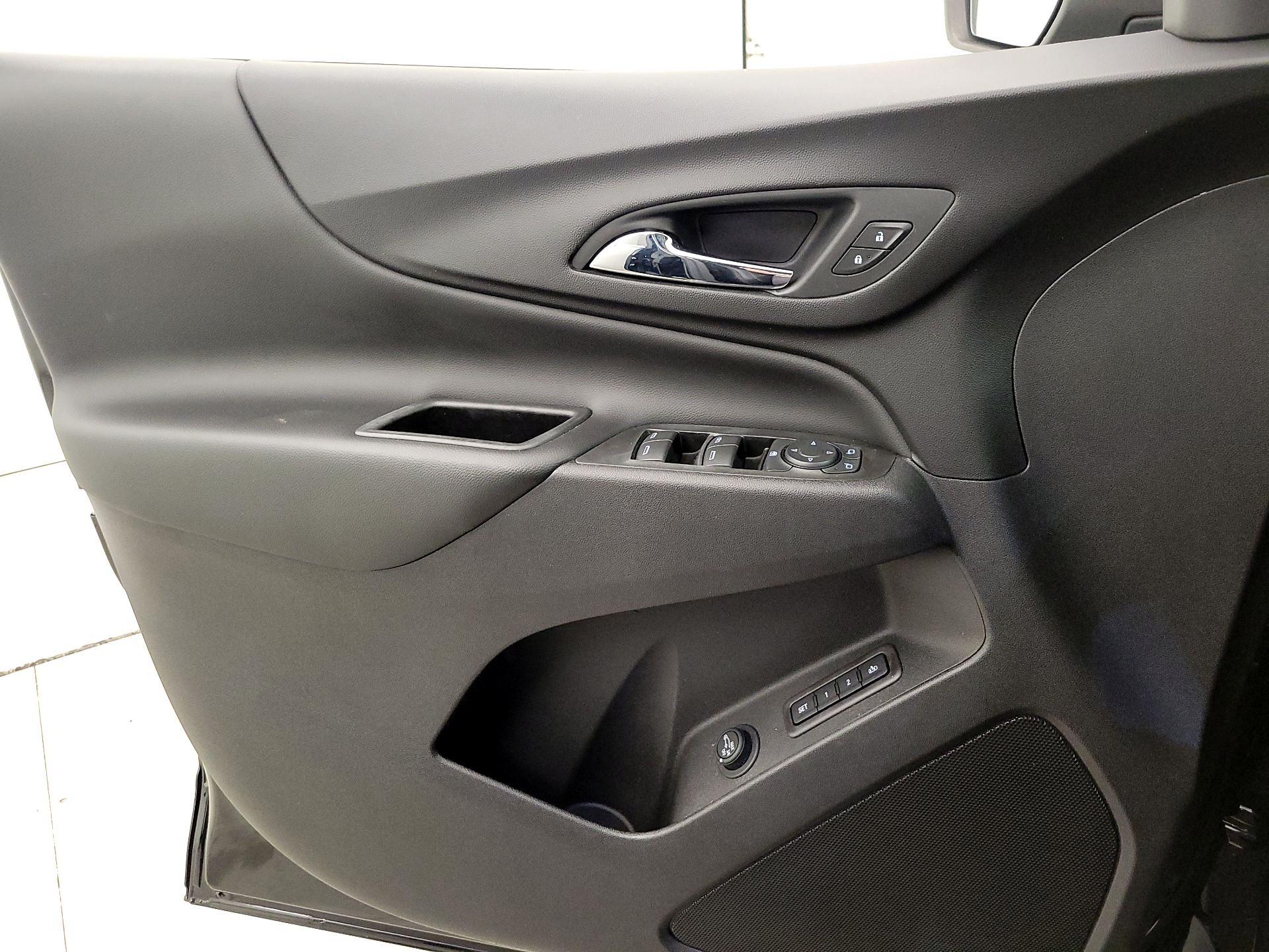 Thumbnail: 2021 Chevrolet Equinox - 12