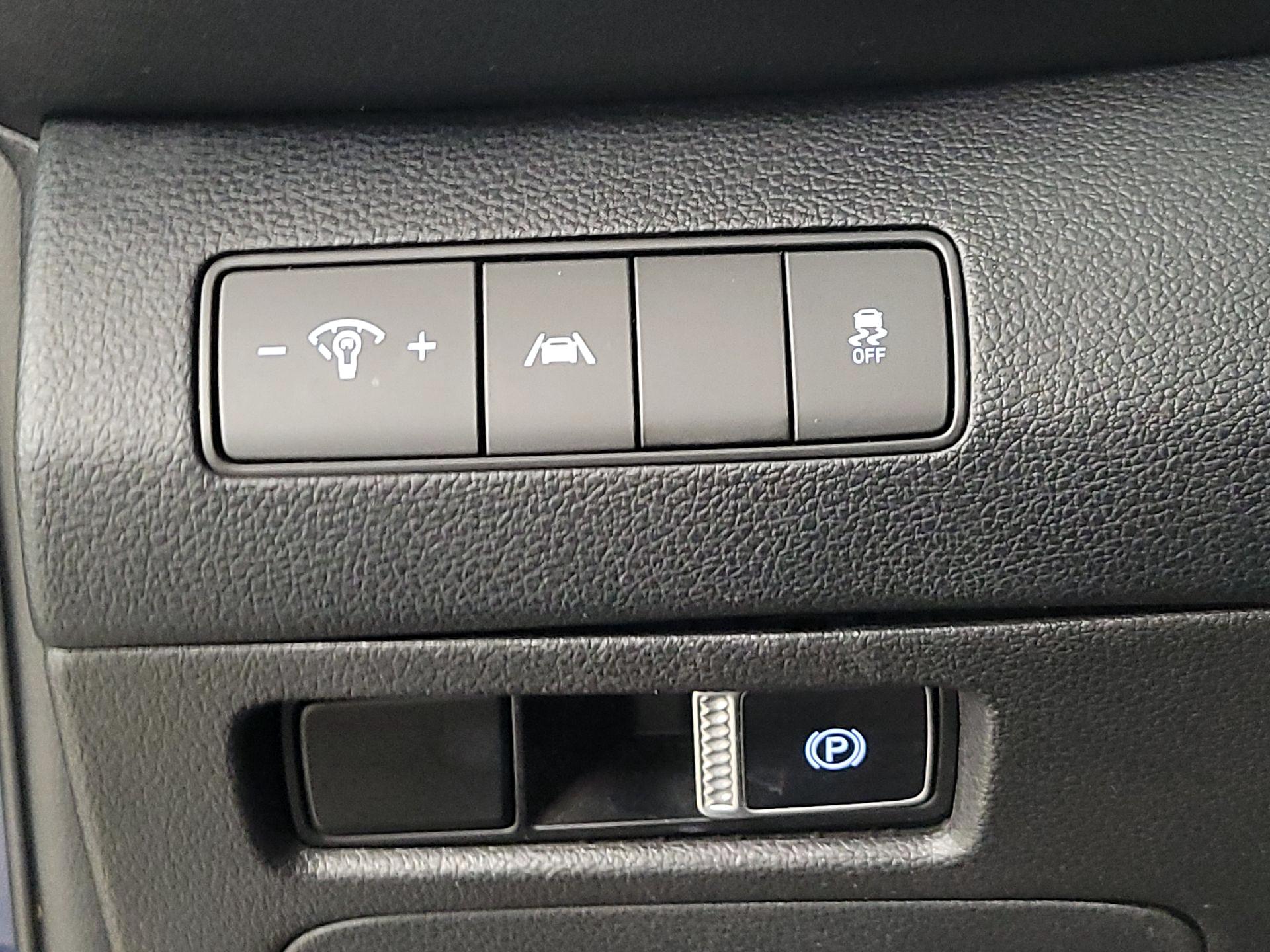 Thumbnail: 2022 Hyundai Santa Fe - 13