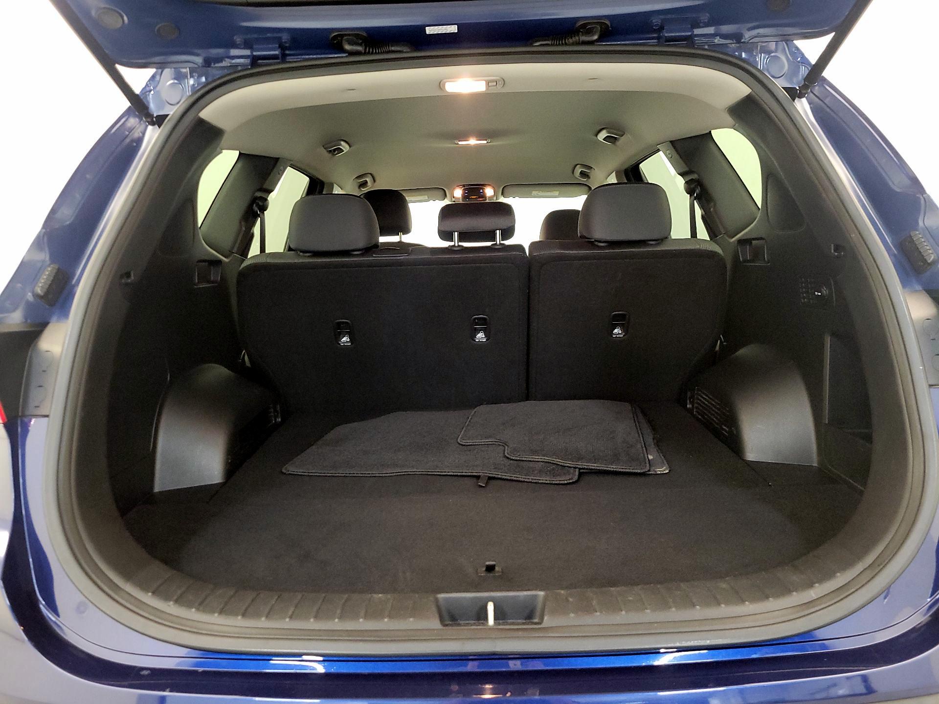 Thumbnail: 2022 Hyundai Santa Fe - 20