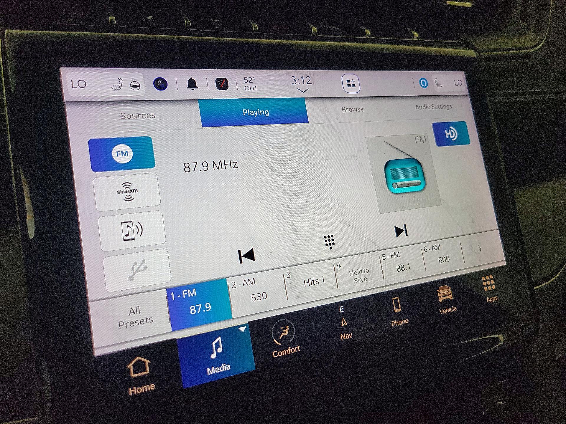 Thumbnail: 2023 Jeep Grand Cherokee - 16