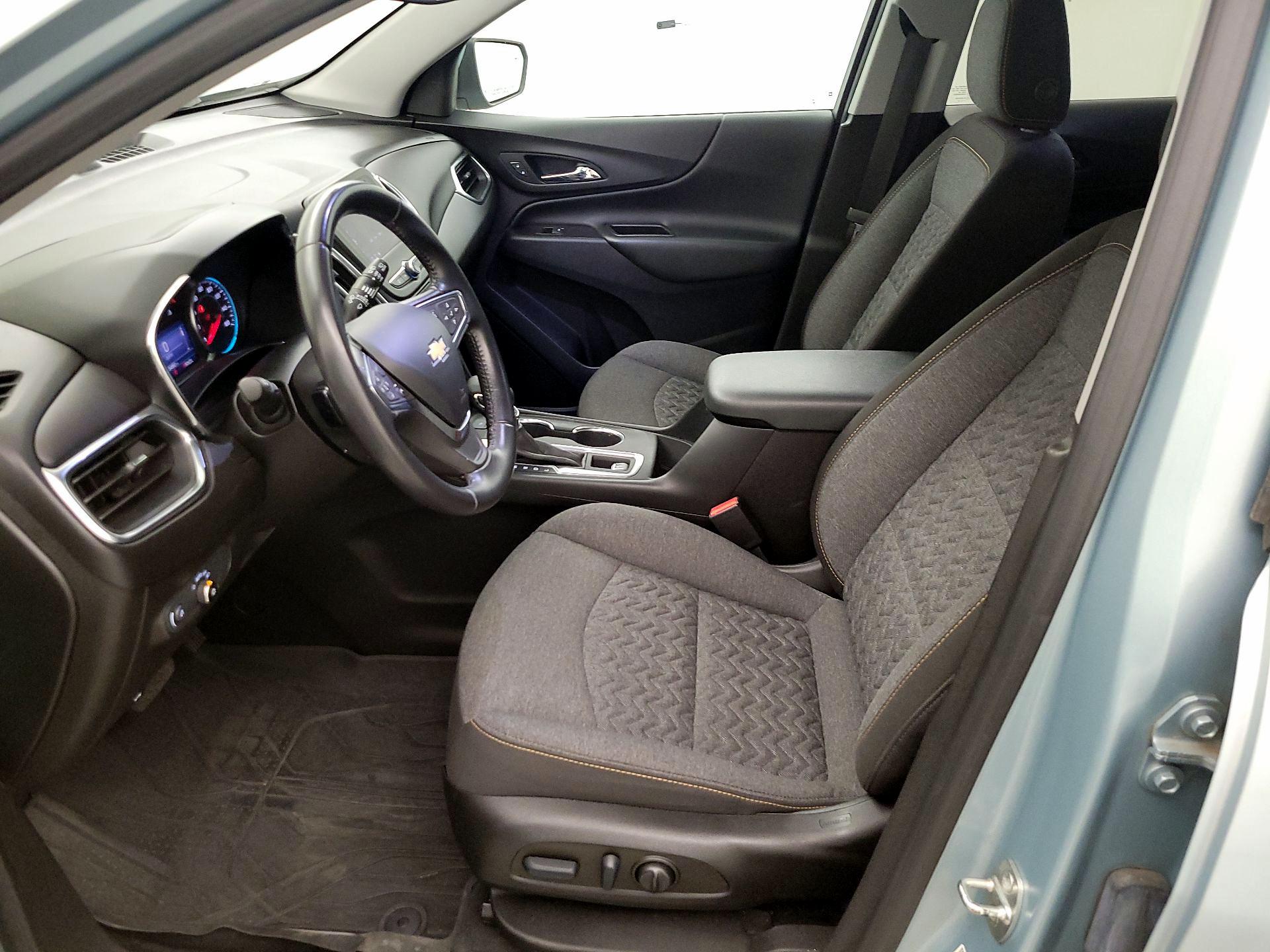 Thumbnail: 2022 Chevrolet Equinox - 11