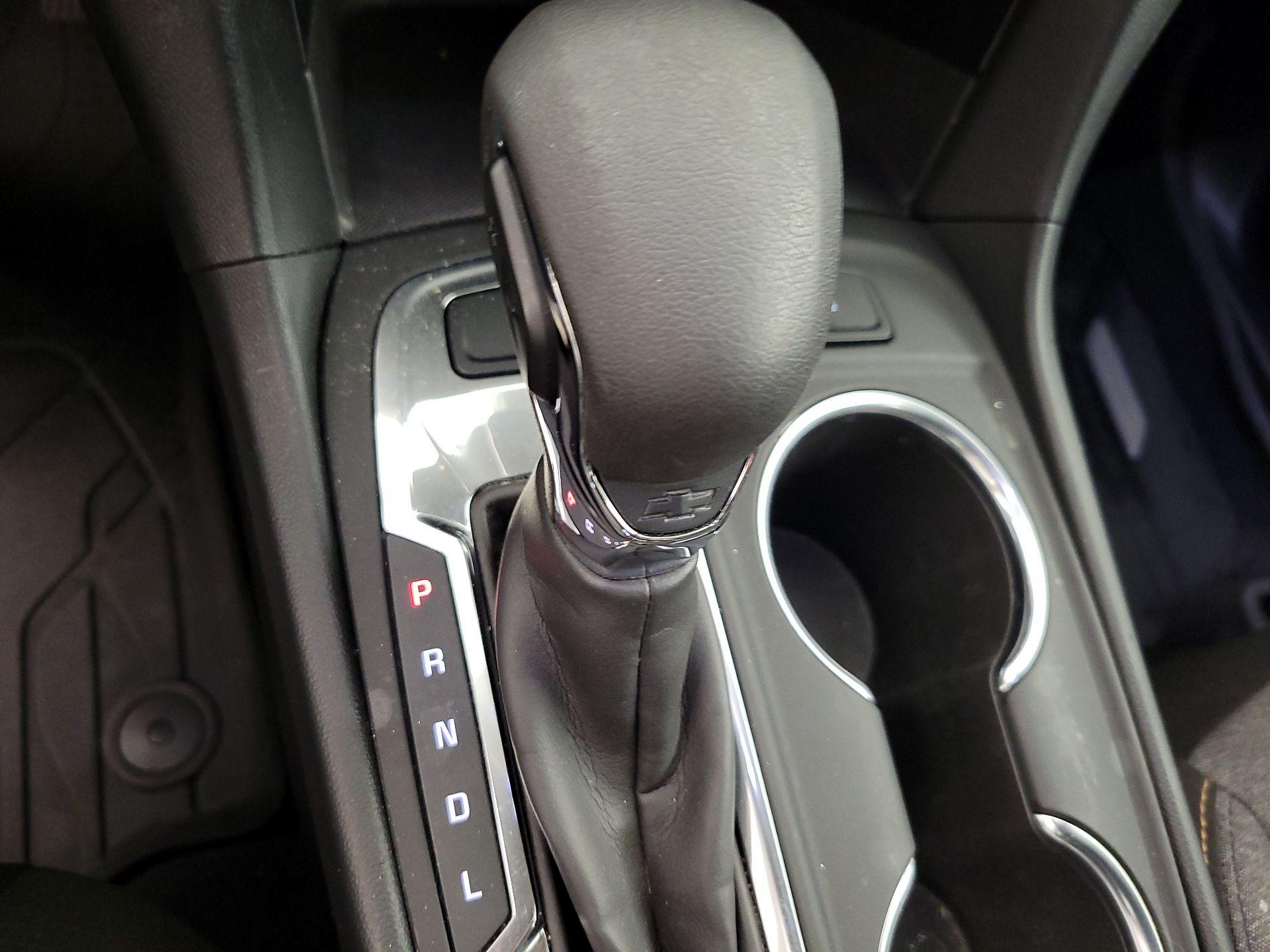 Thumbnail: 2022 Chevrolet Equinox - 17