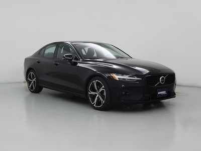 2024 Volvo S60 B5 Plus Dark Theme