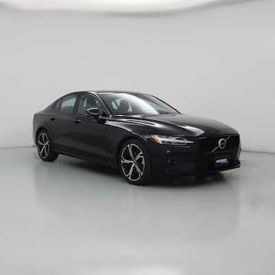 2024 Volvo S60 B5 Plus Dark Theme
