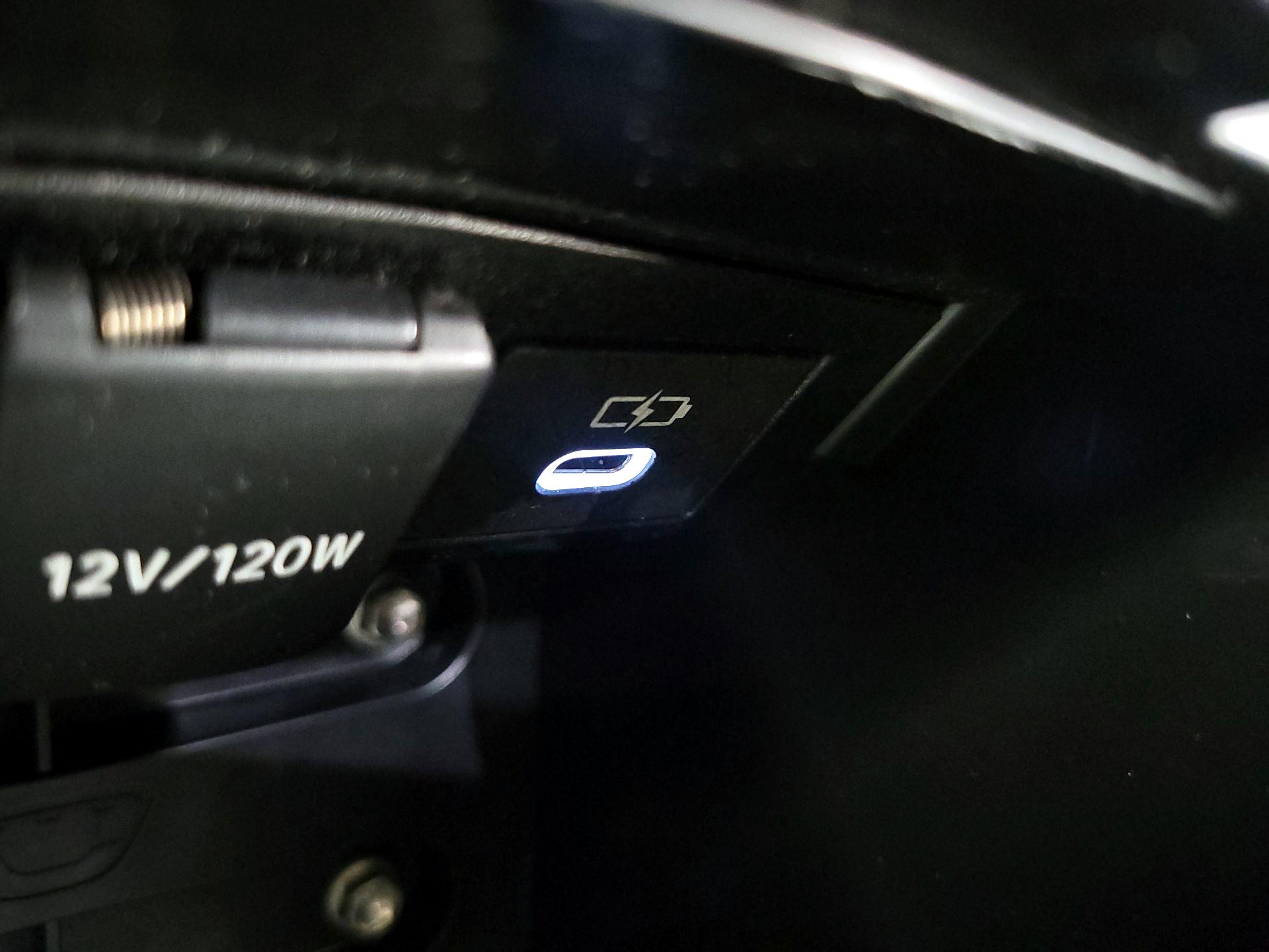 Thumbnail: 2023 Toyota Corolla - 18