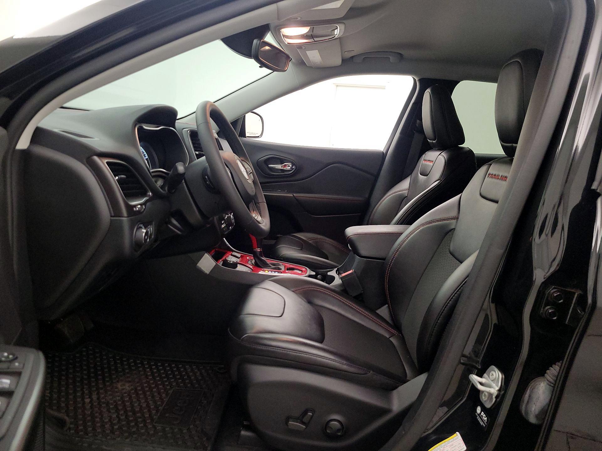 Thumbnail: 2022 Jeep Cherokee - 11