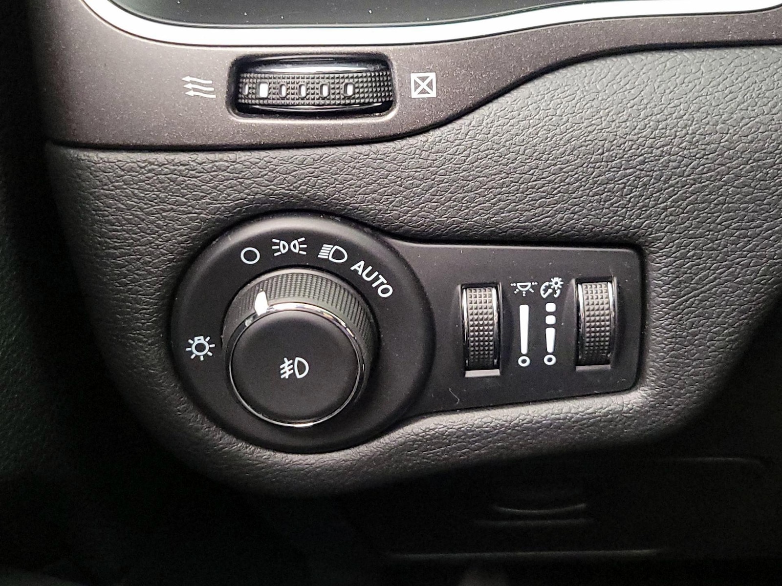 2022 Jeep Cherokee Trailhawk - Photo 14