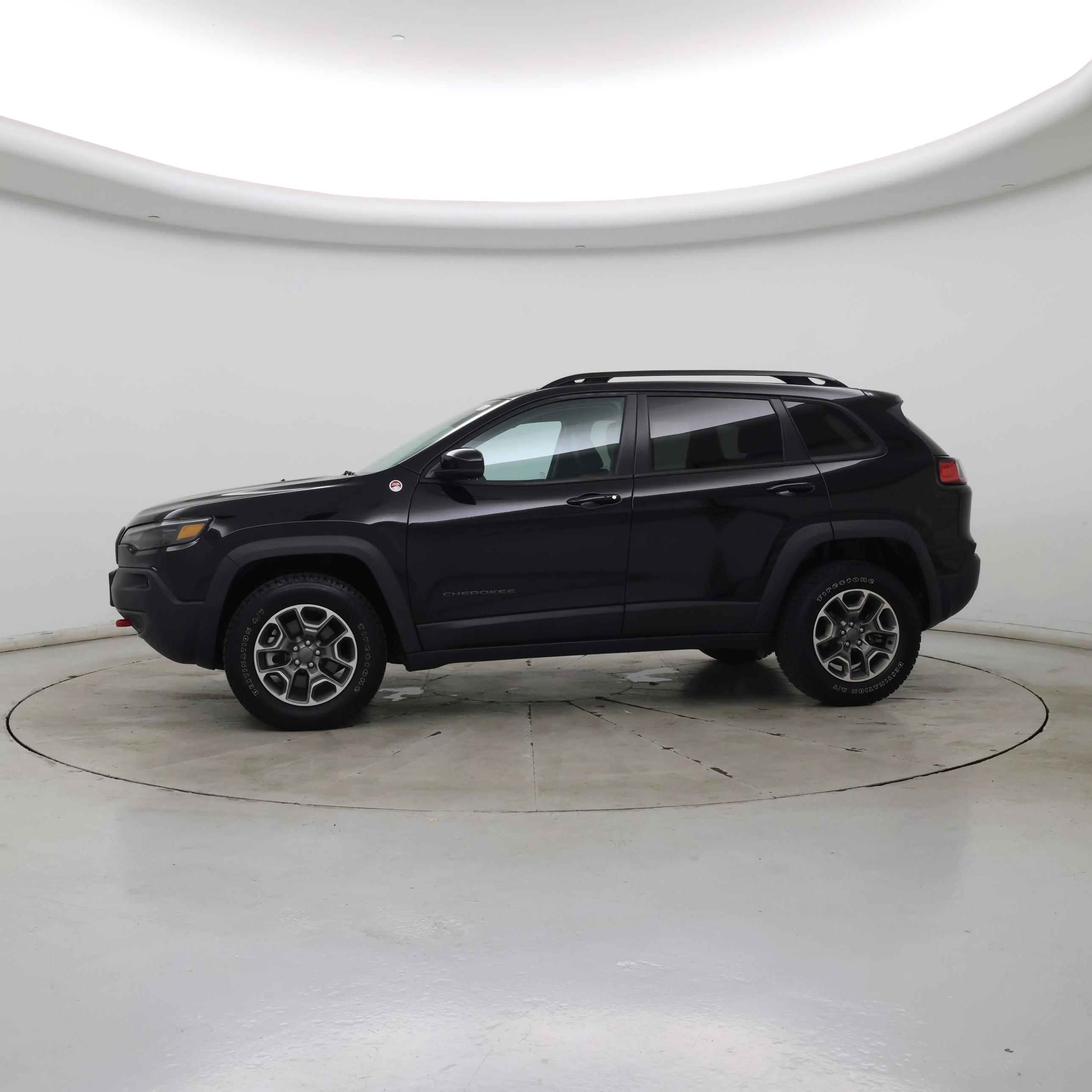Thumbnail: 2022 Jeep Cherokee - 3