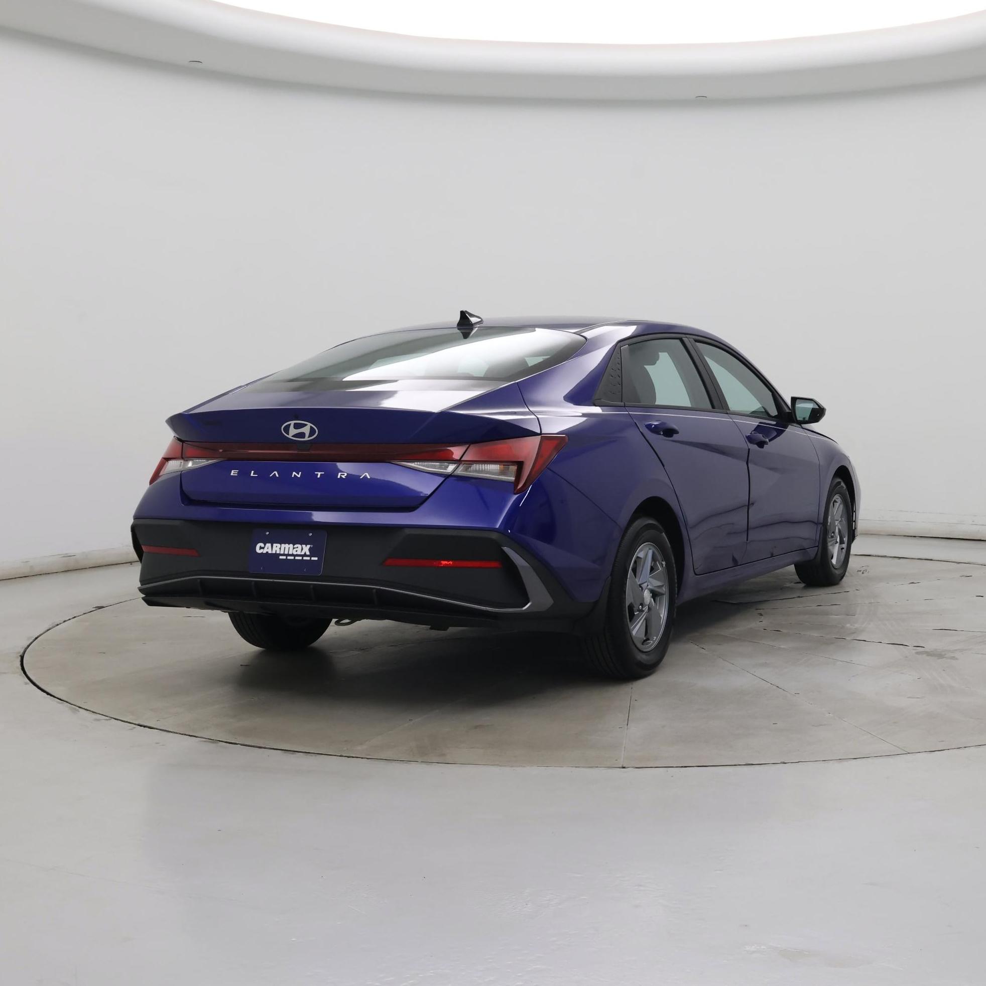 Thumbnail: 2024 Hyundai Elantra - 8