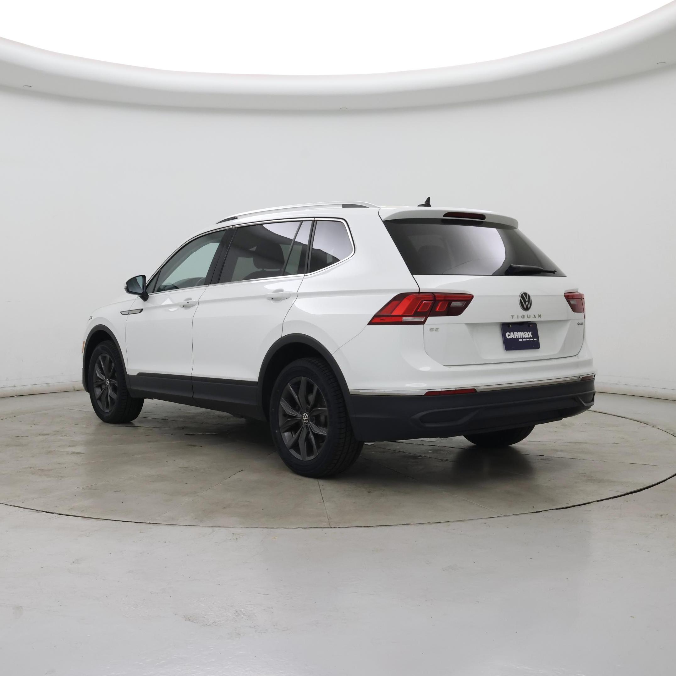 Thumbnail: 2024 Volkswagen Tiguan - 2