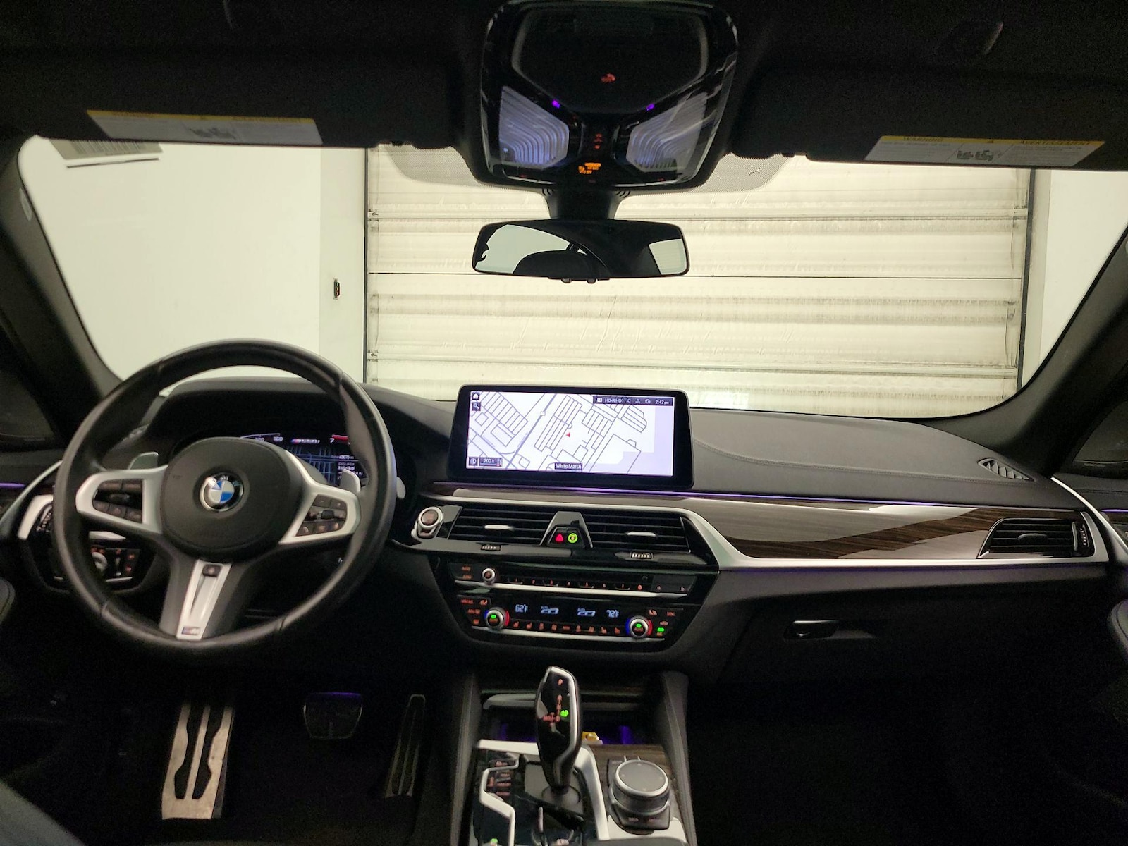 2021 BMW 5 Series M550i - Photo 10