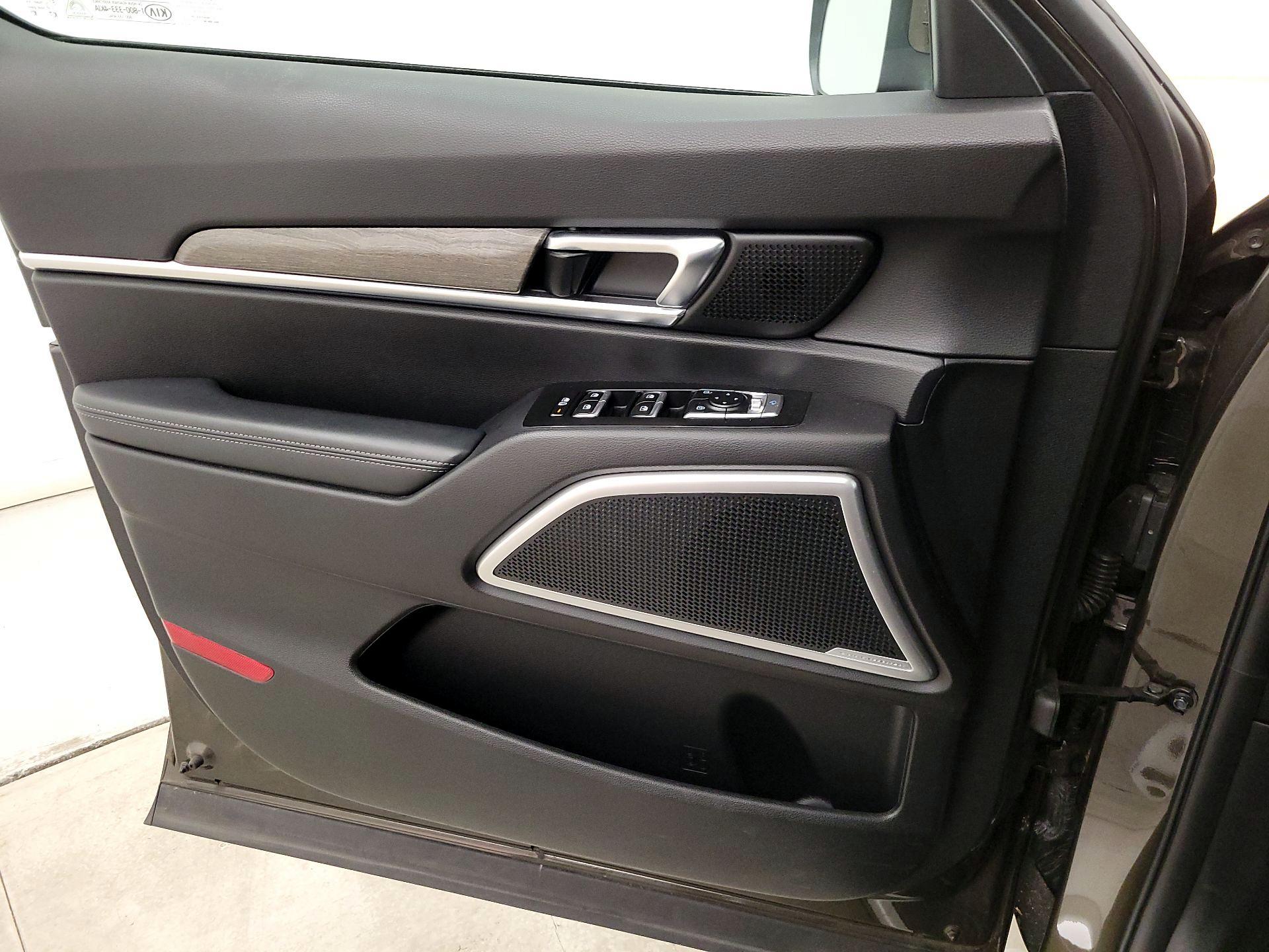 Thumbnail: 2021 Kia Telluride - 12