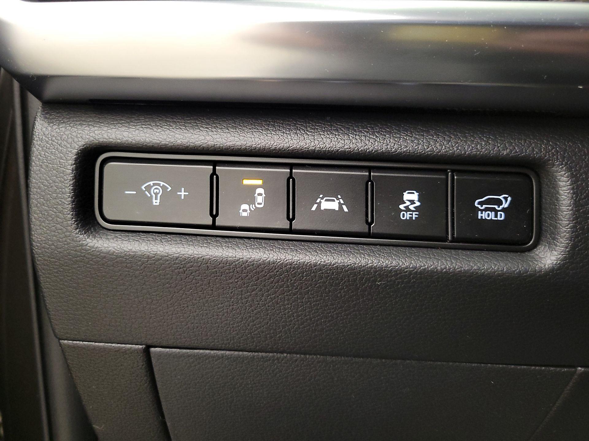 Thumbnail: 2021 Kia Telluride - 13