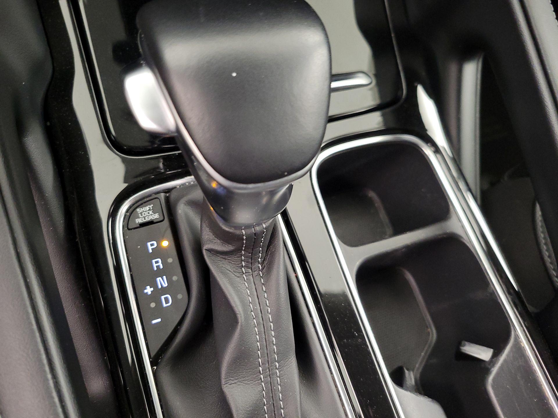 Thumbnail: 2021 Kia Telluride - 18