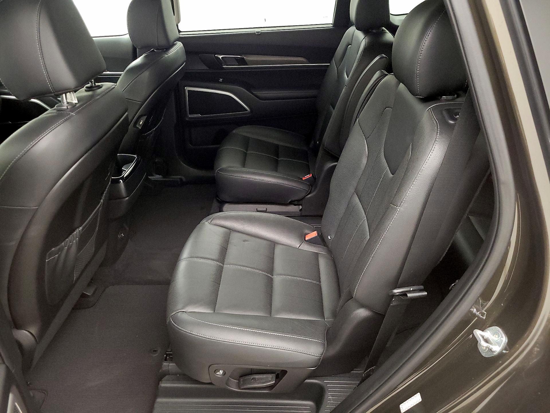 Thumbnail: 2021 Kia Telluride - 20