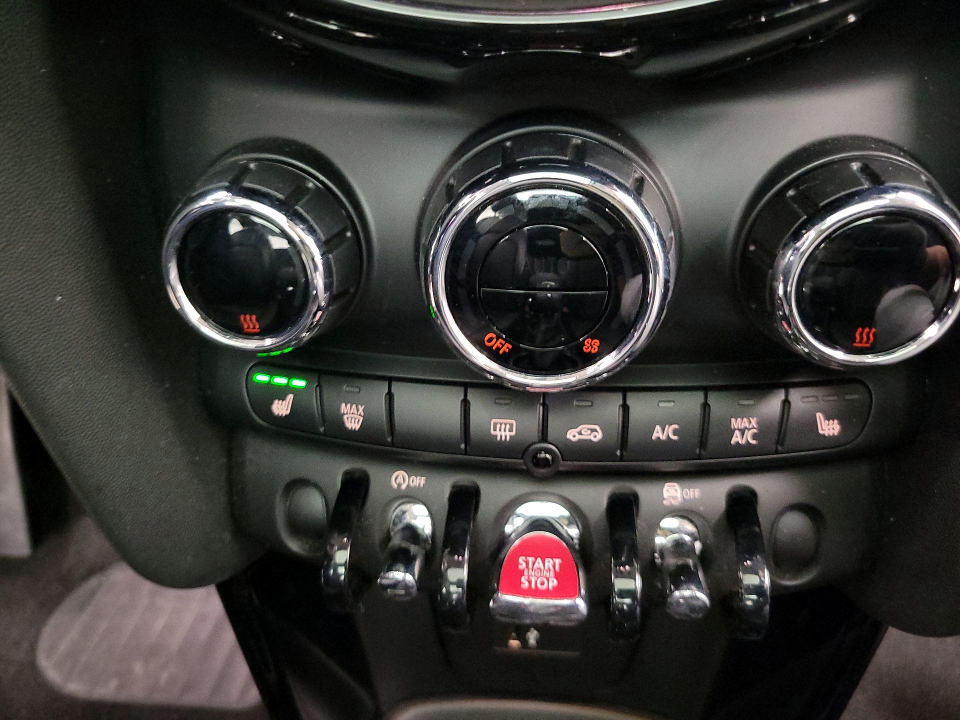 Thumbnail: 2022 MINI Cooper Hardtop - 15