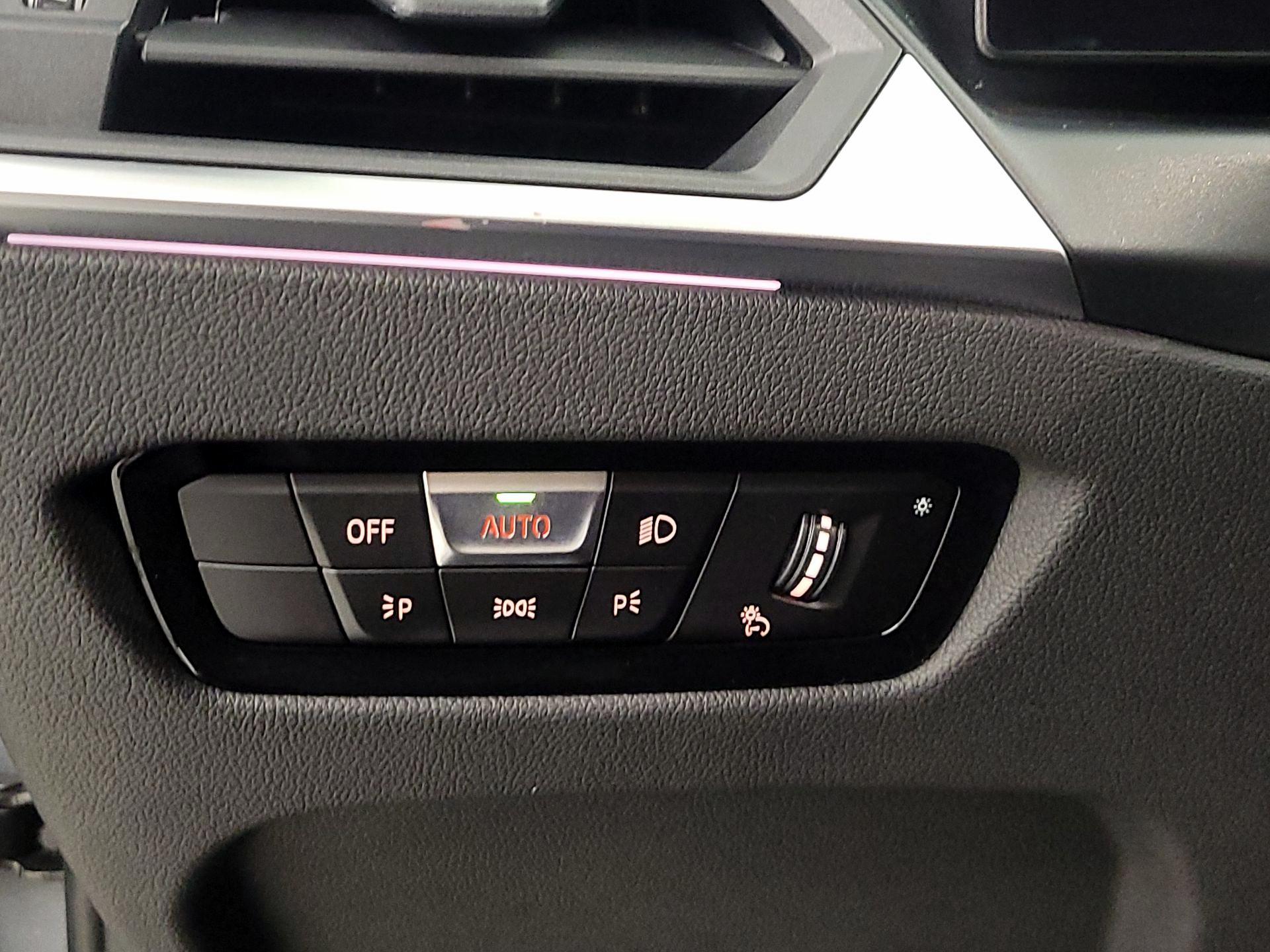 Thumbnail: 2024 BMW 3 Series - 13