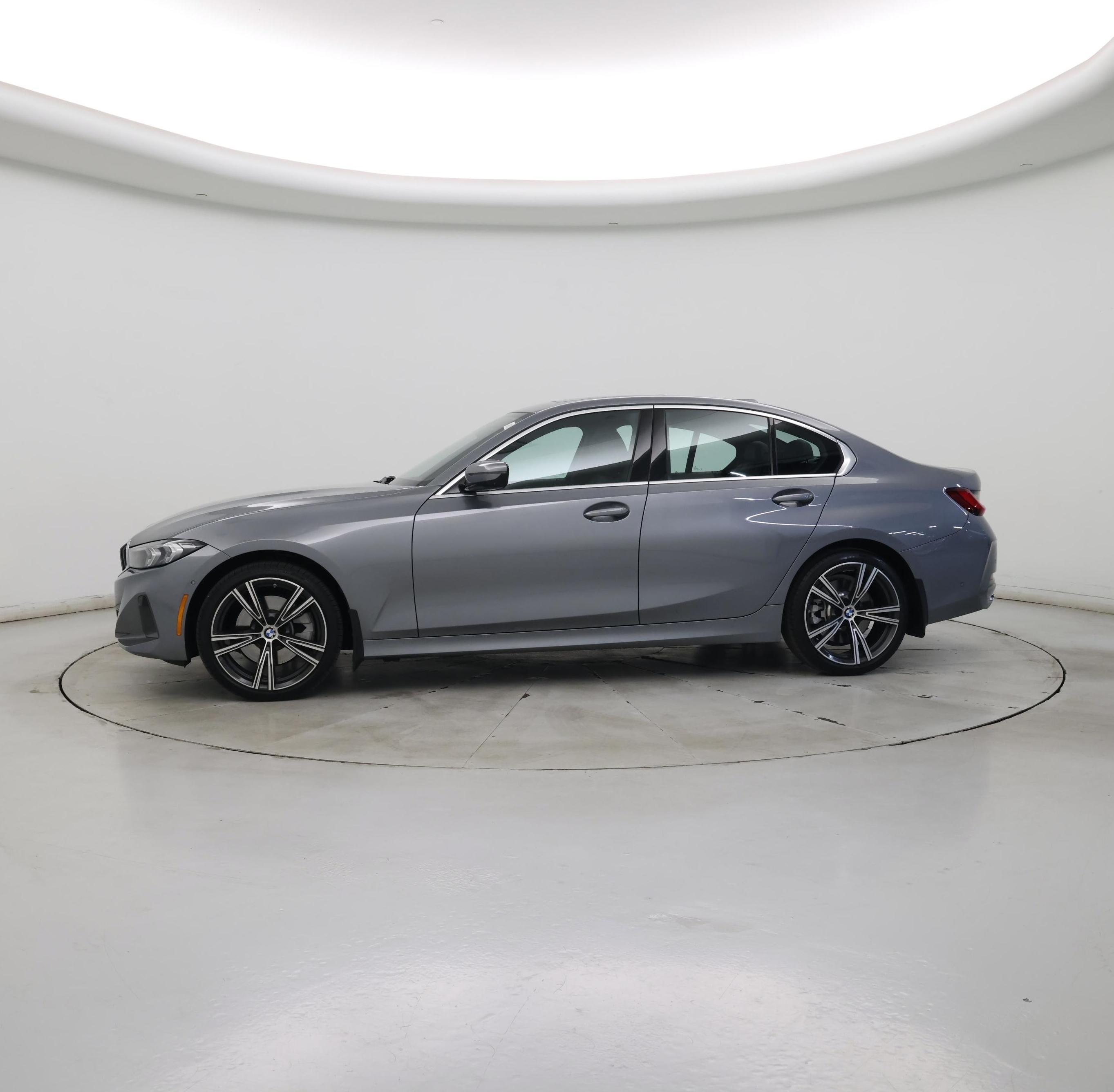 Thumbnail: 2024 BMW 3 Series - 3