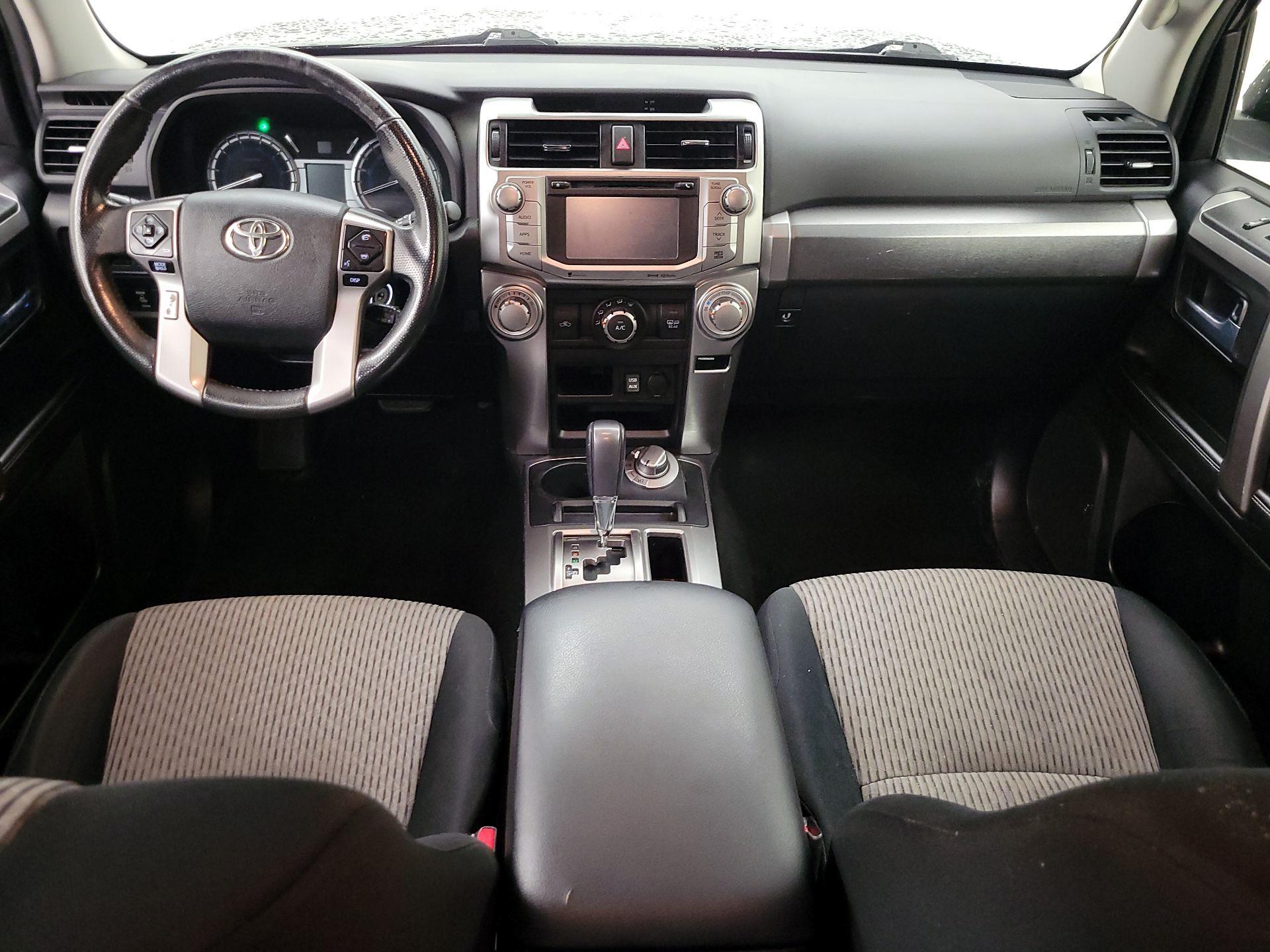 Thumbnail: 2016 Toyota 4Runner - 9