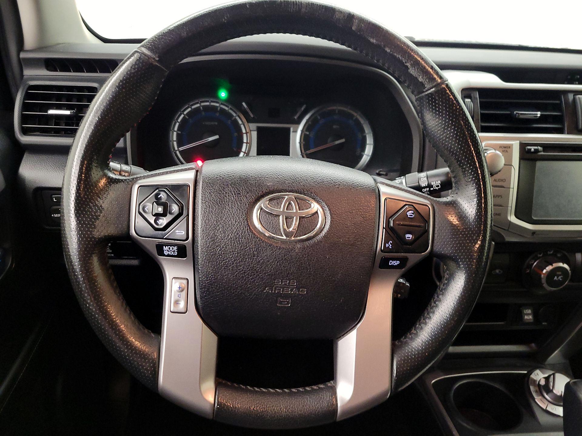 Thumbnail: 2016 Toyota 4Runner - 10