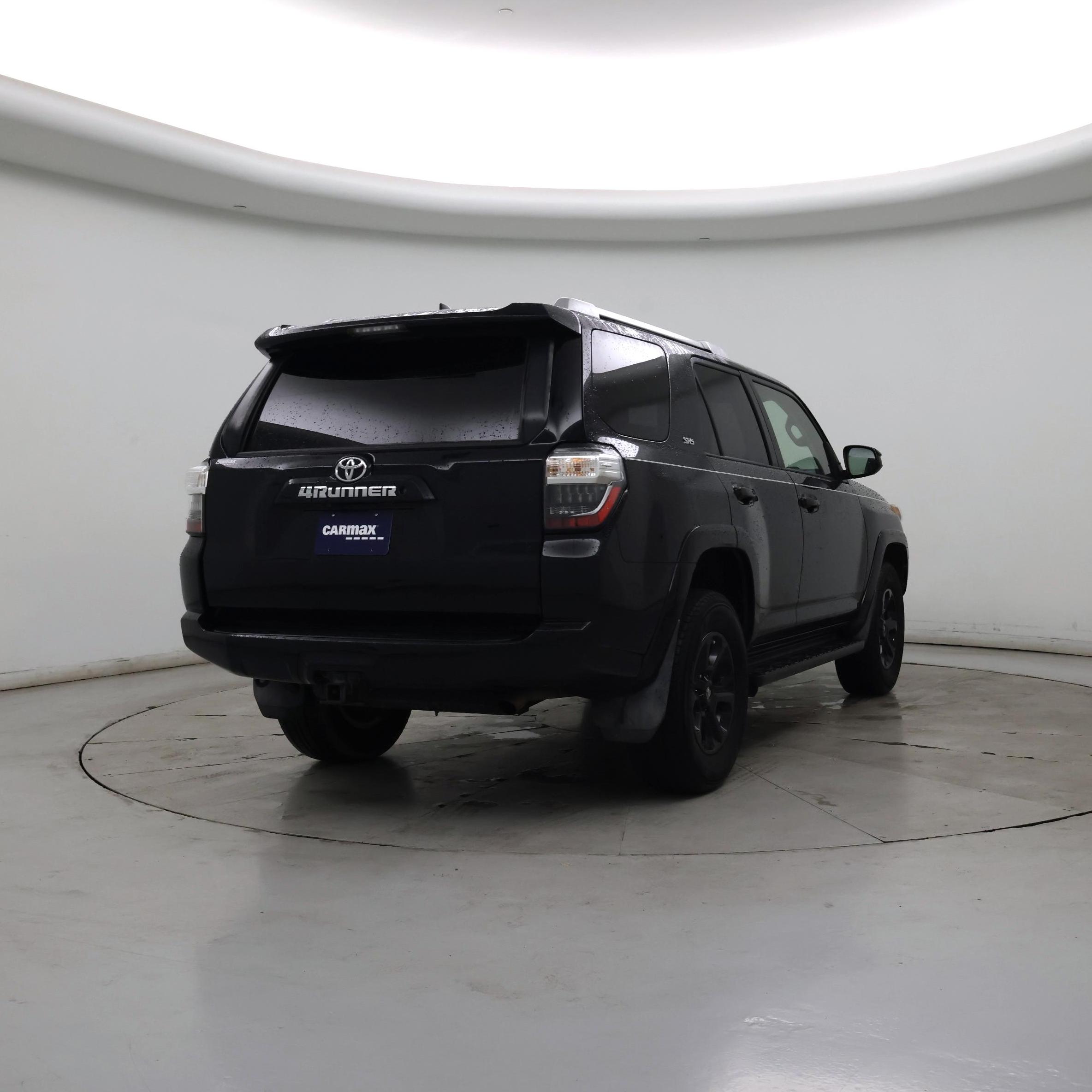 Thumbnail: 2016 Toyota 4Runner - 8
