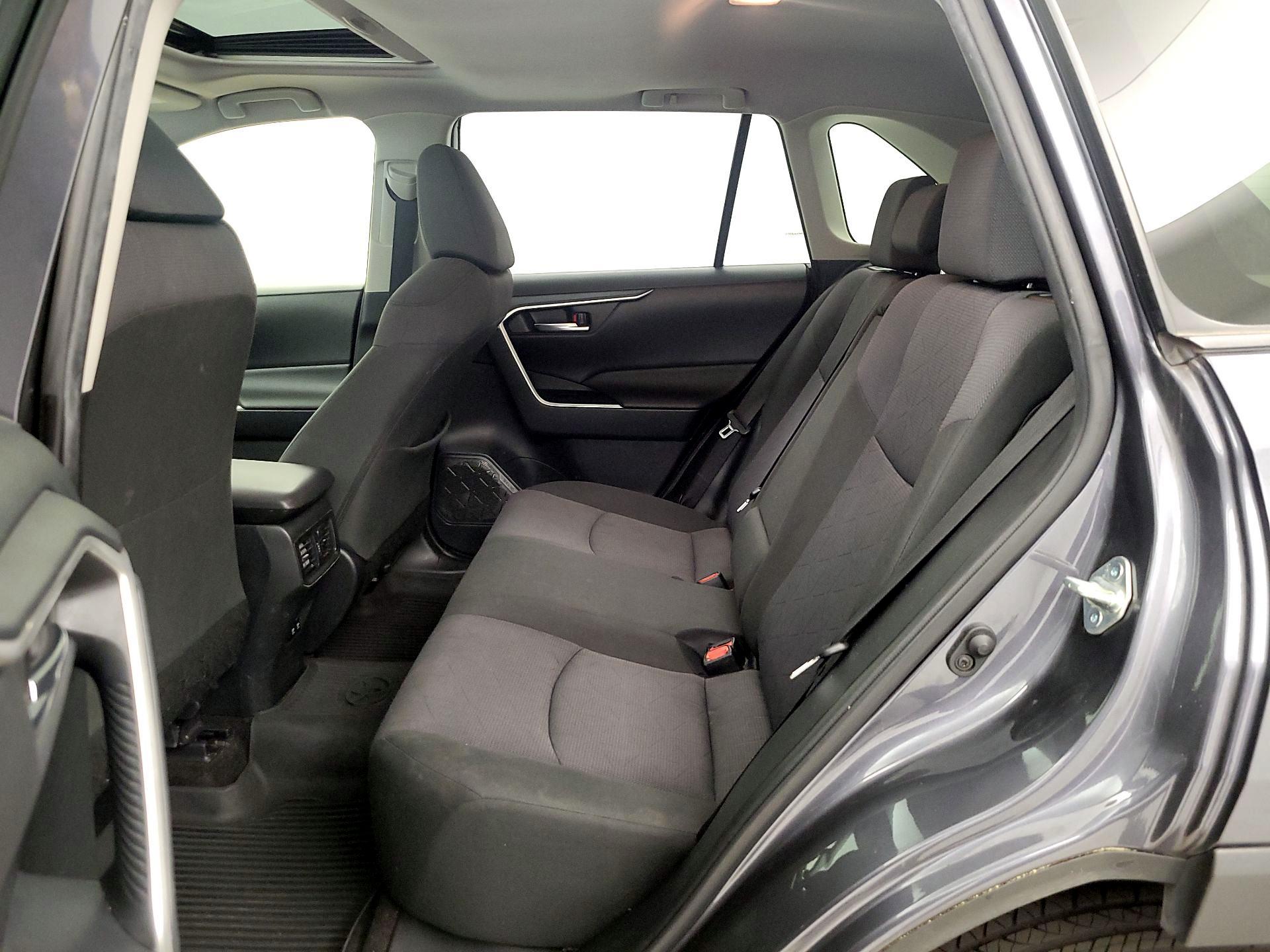 Thumbnail: 2020 Toyota RAV4 - 20