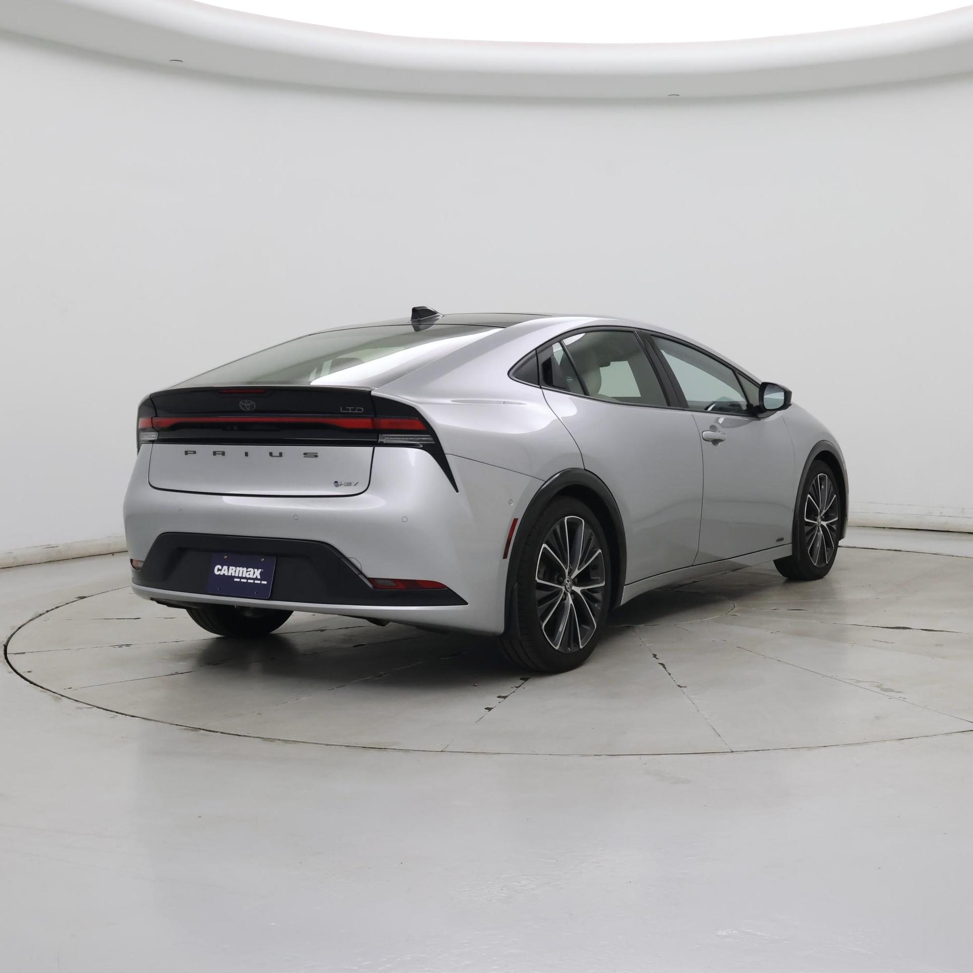 Thumbnail: 2024 Toyota Prius - 8