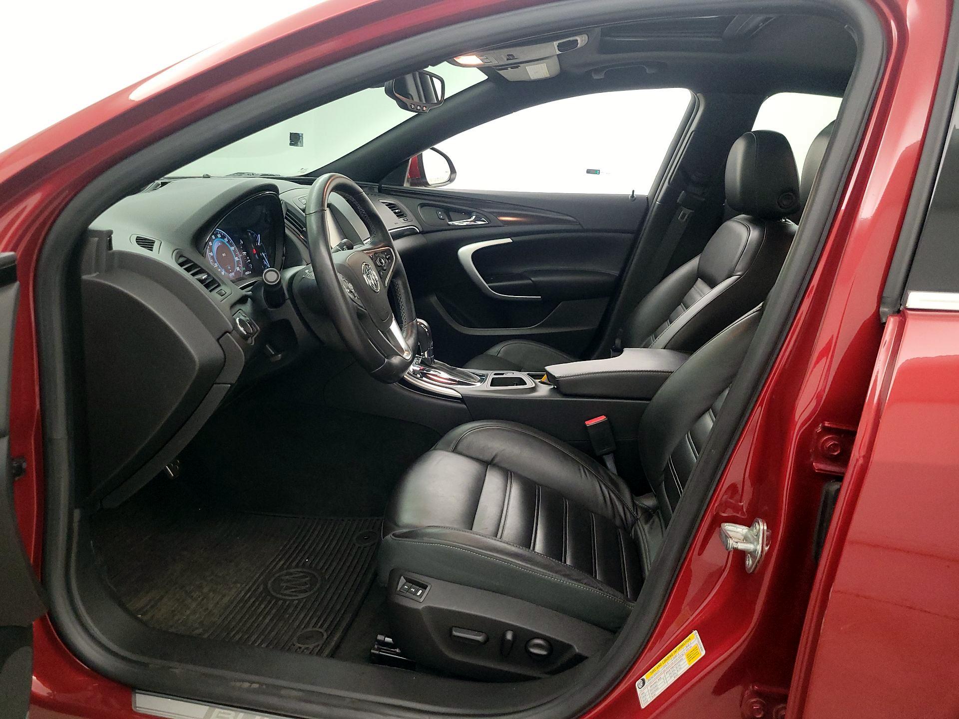 Thumbnail: 2015 Buick Regal - 11