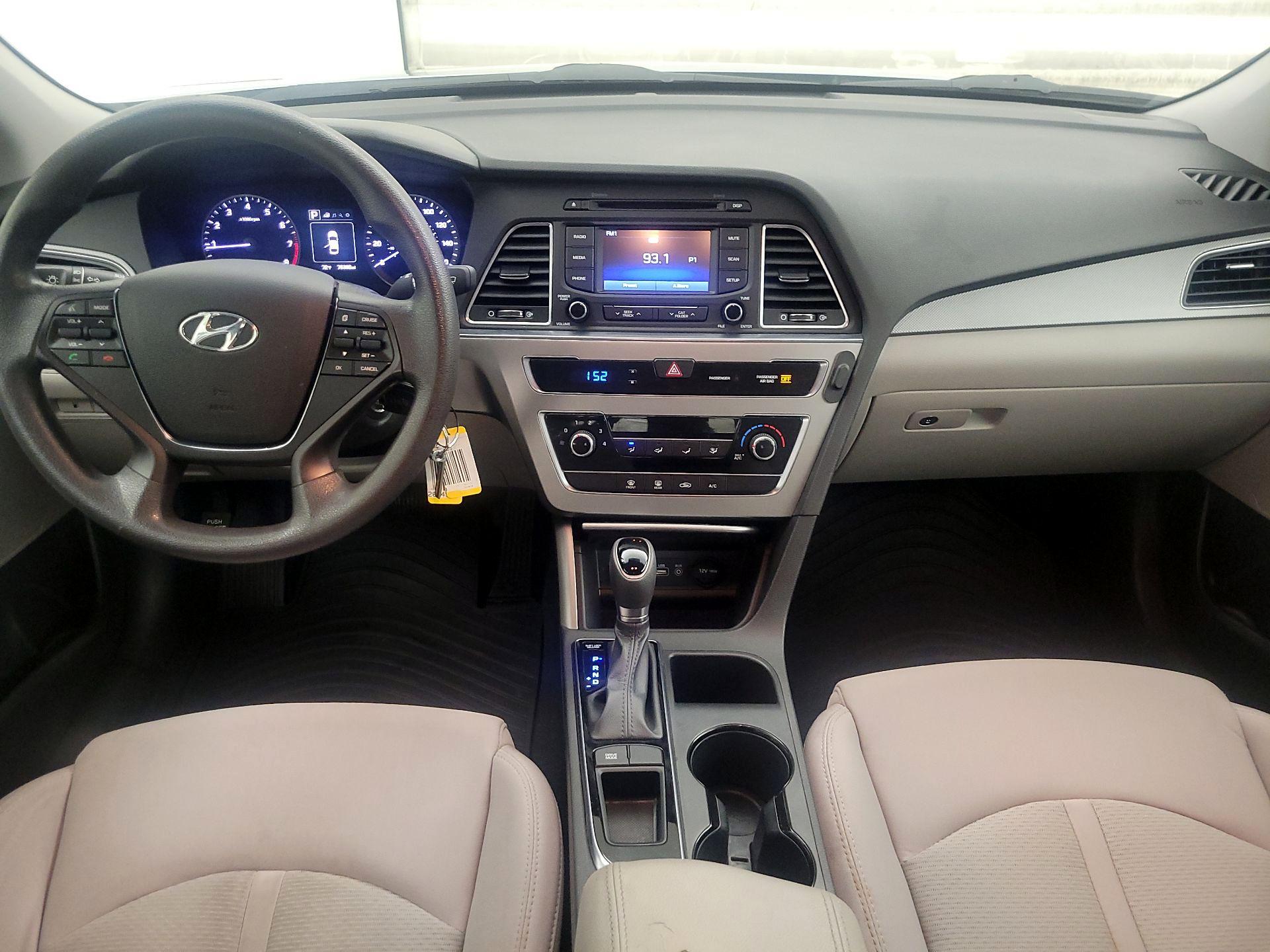 Thumbnail: 2015 Hyundai Sonata - 9