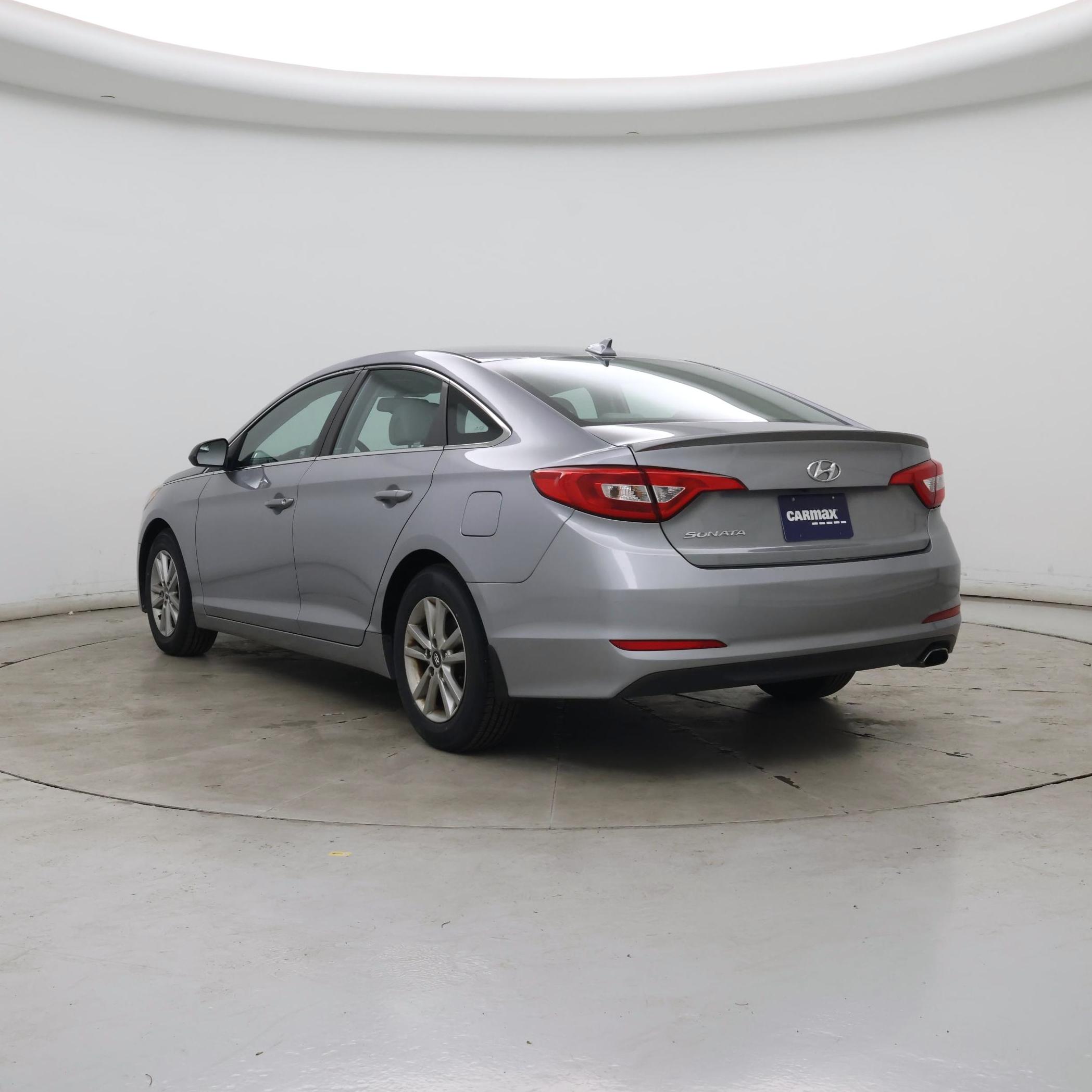 Thumbnail: 2015 Hyundai Sonata - 2