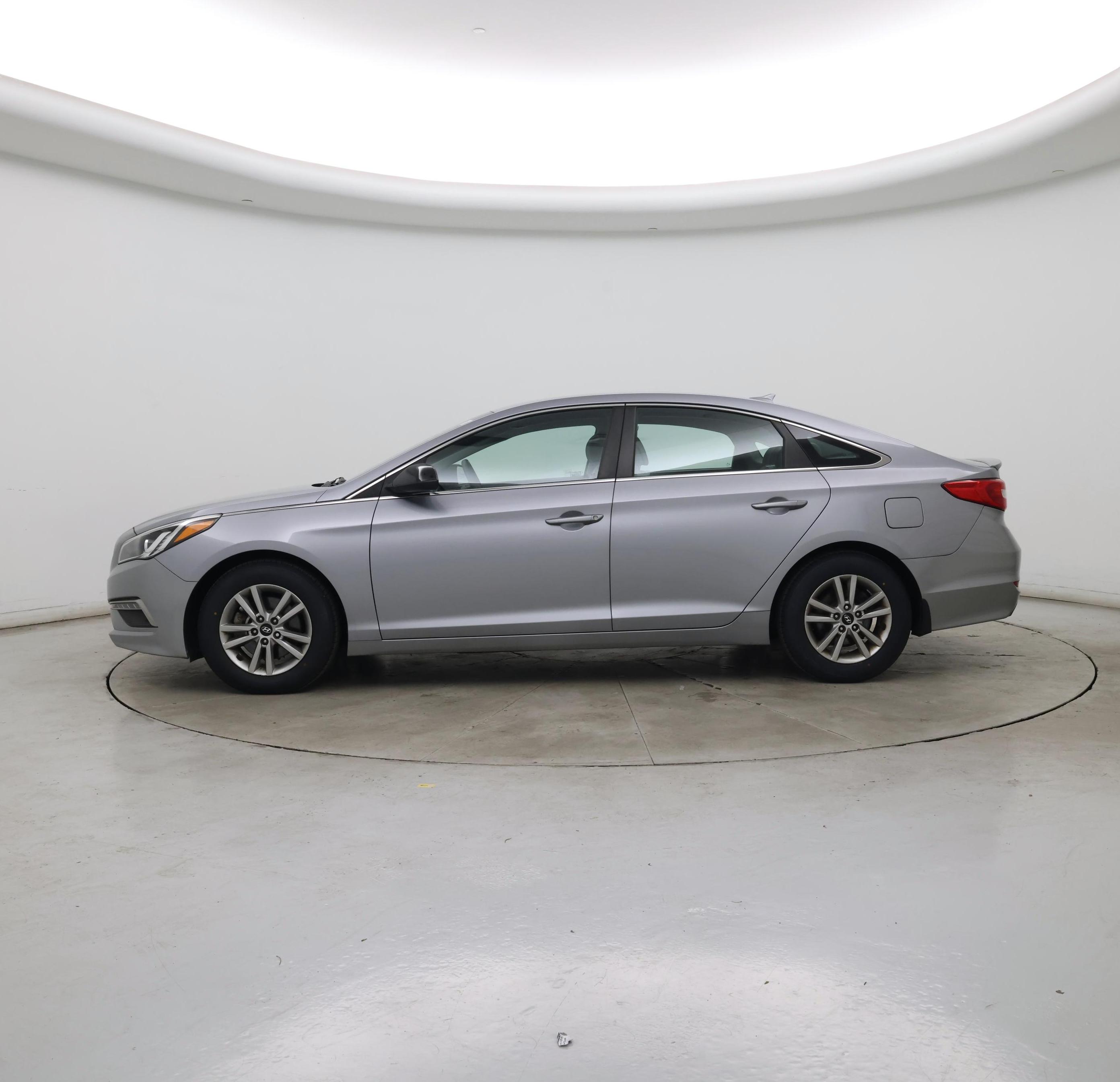 Thumbnail: 2015 Hyundai Sonata - 3