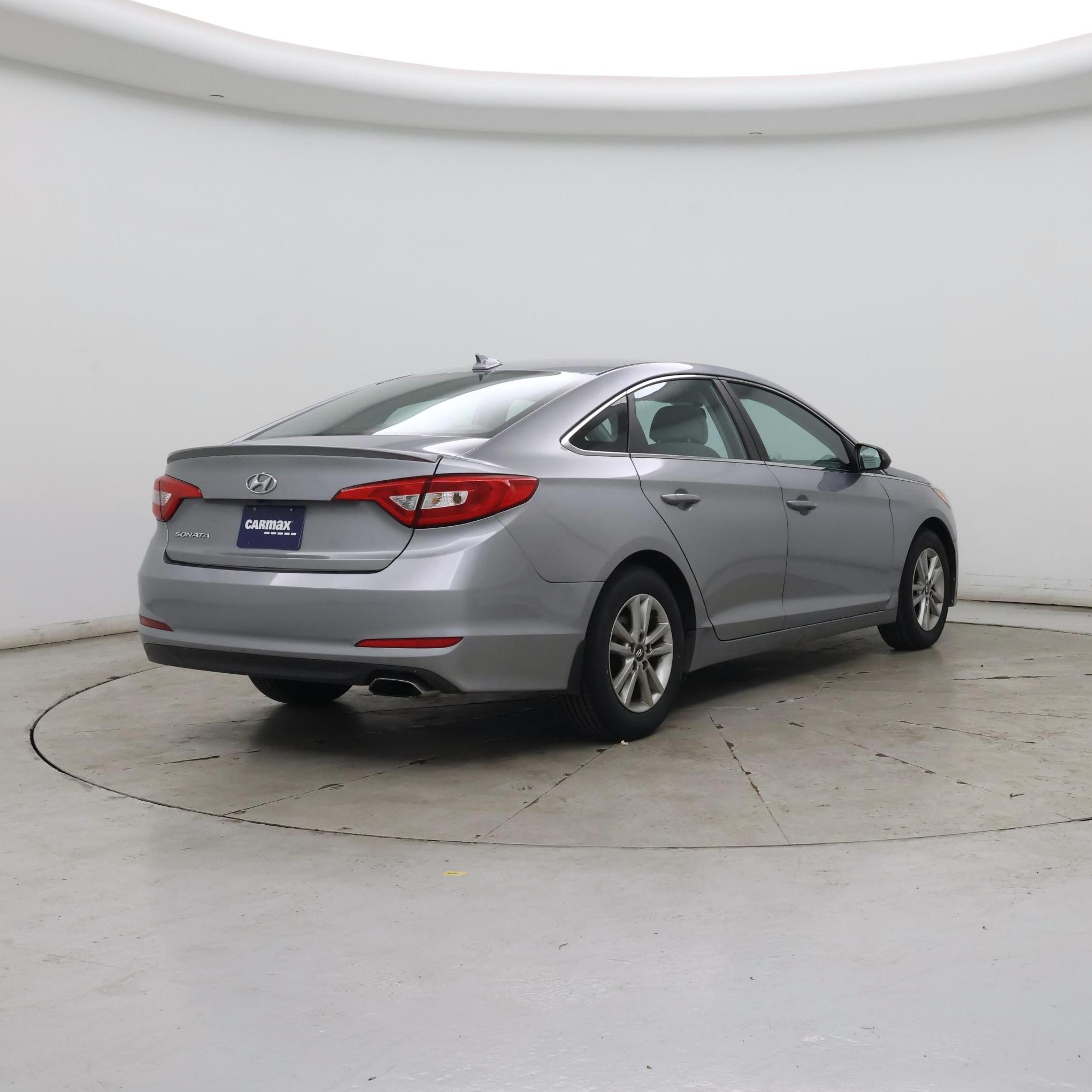 Thumbnail: 2015 Hyundai Sonata - 8