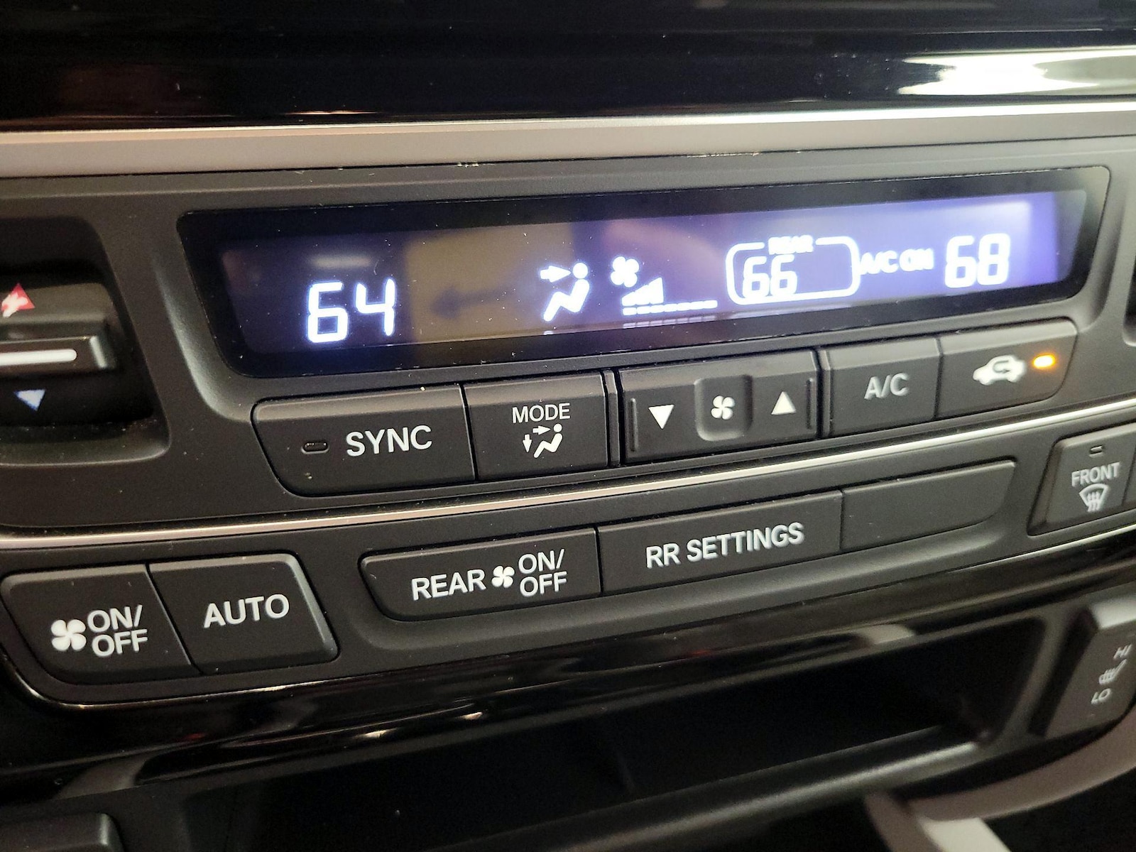 2019 Honda Ridgeline RTL-E - Photo 17