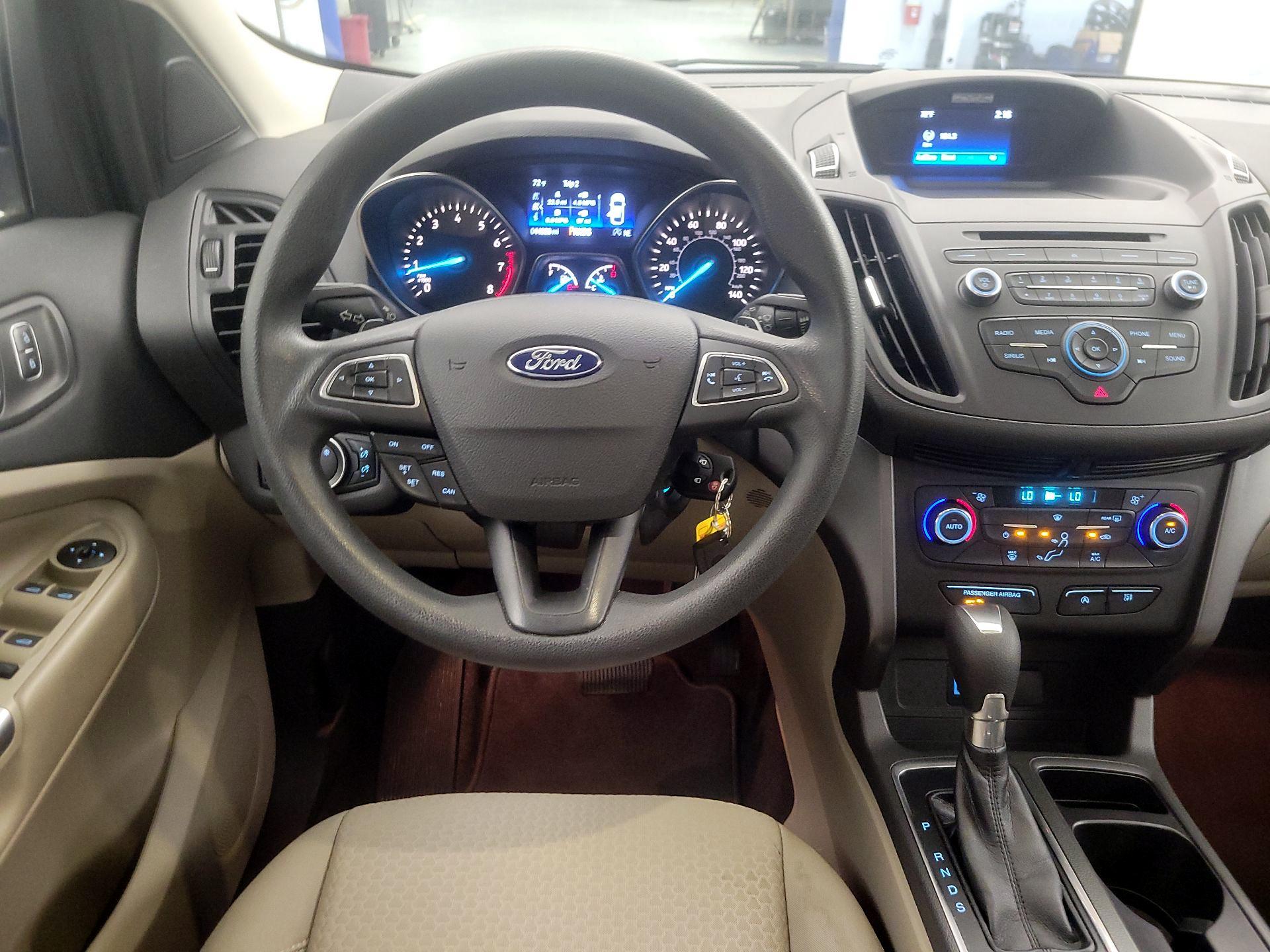 Thumbnail: 2017 Ford Escape - 10