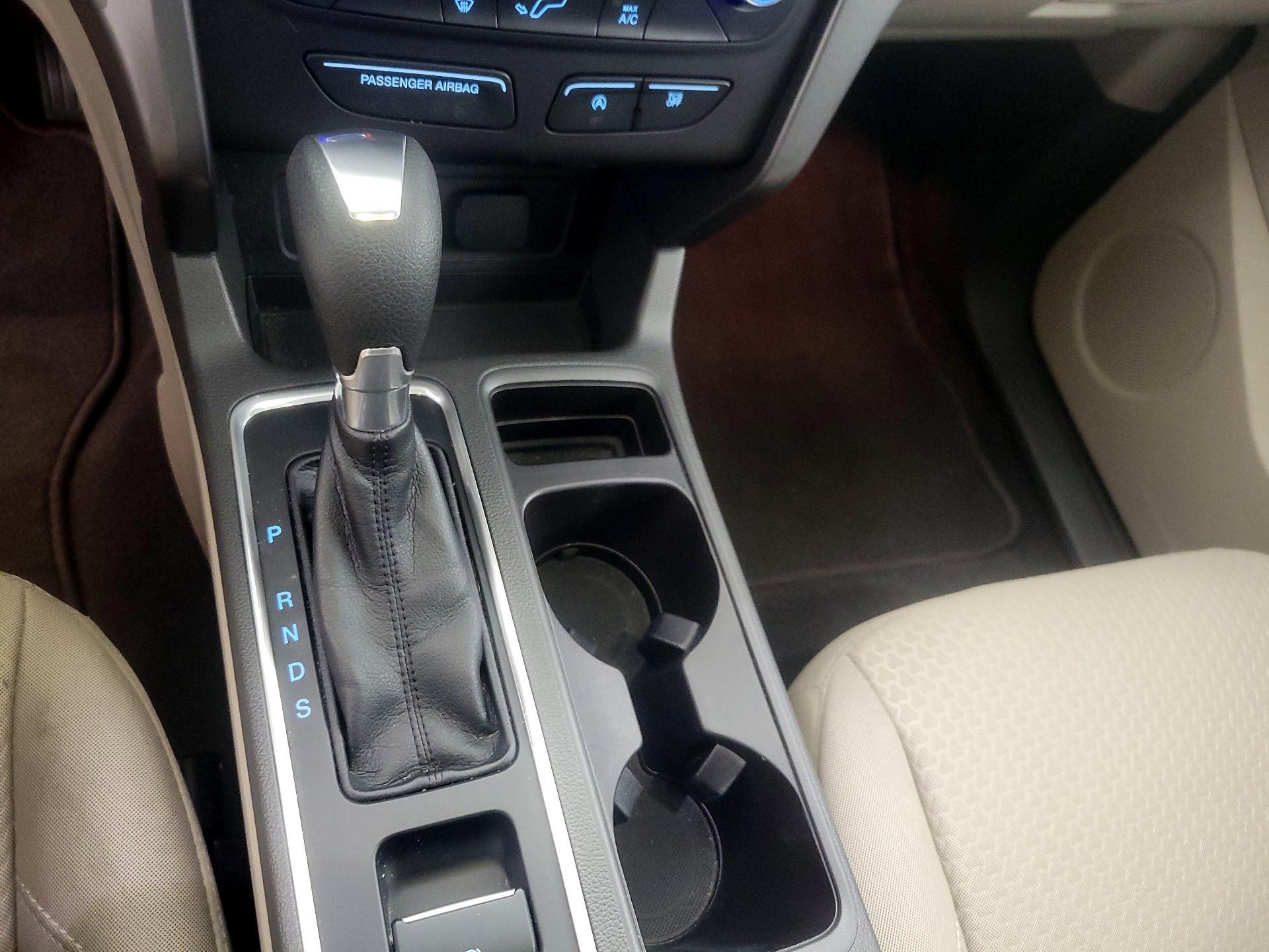 Thumbnail: 2017 Ford Escape - 17