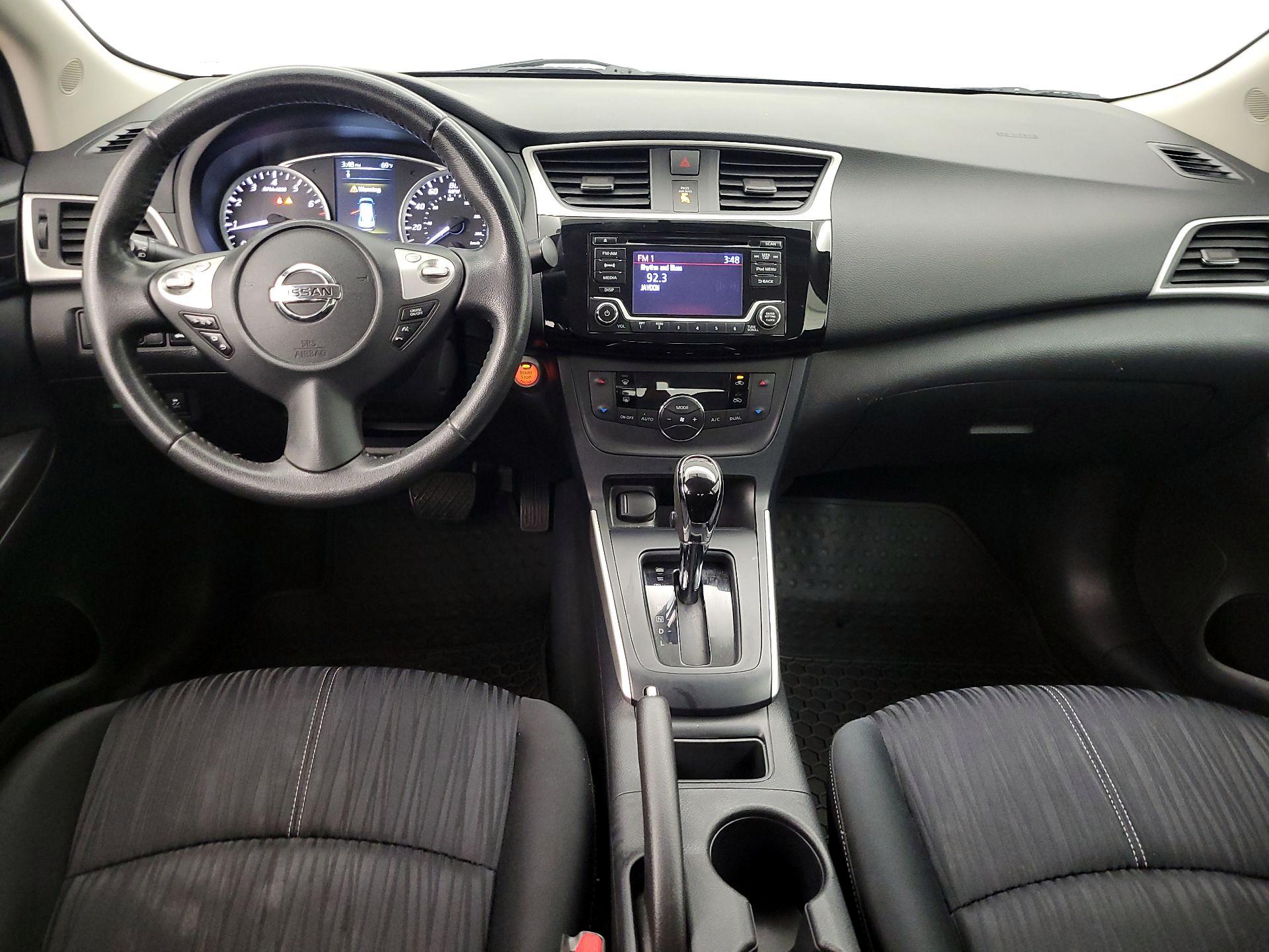 Thumbnail: 2018 Nissan Sentra - 9