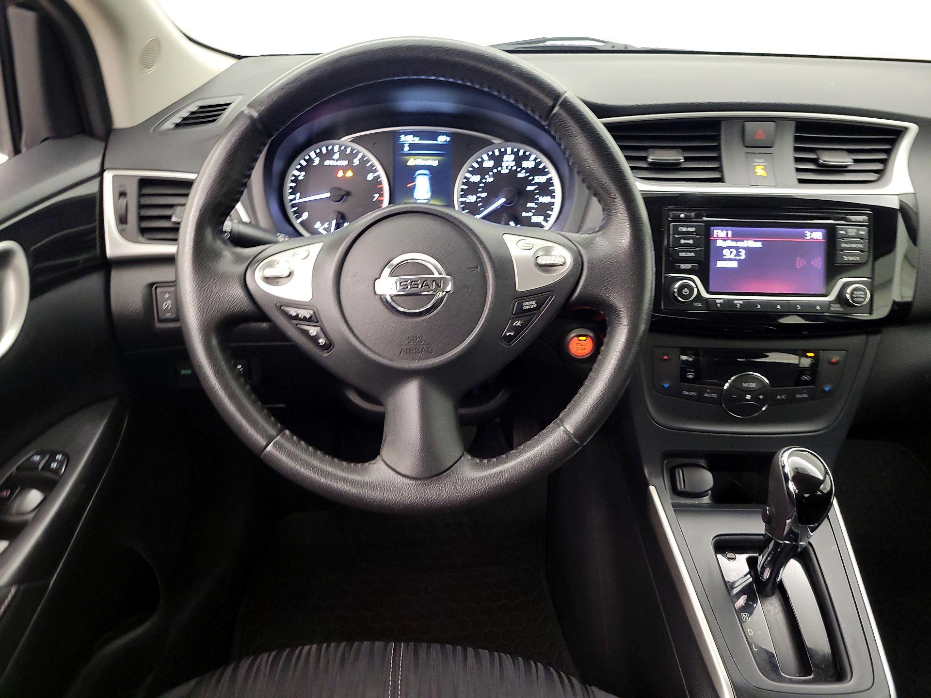 Thumbnail: 2018 Nissan Sentra - 10