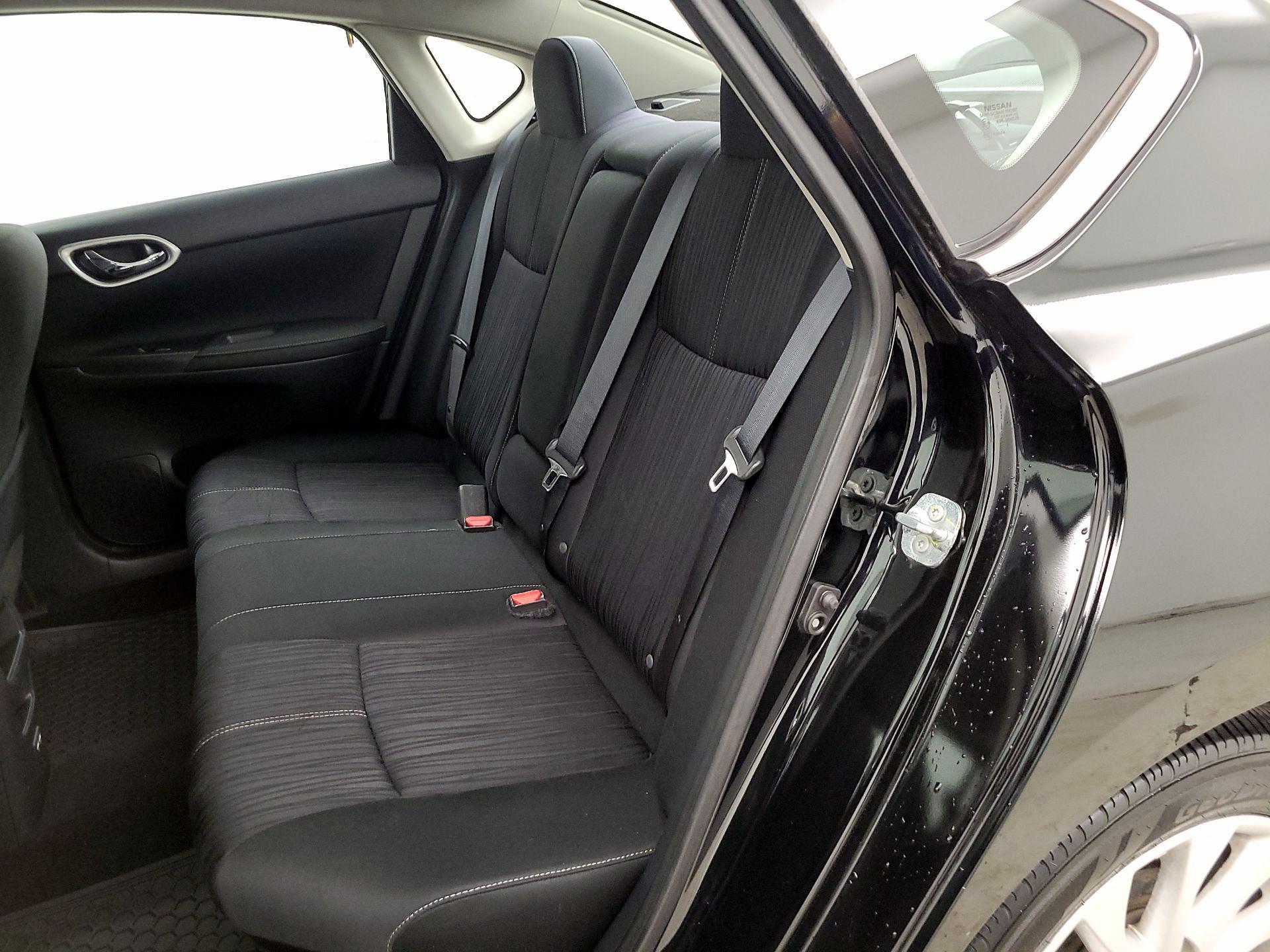 Thumbnail: 2018 Nissan Sentra - 19