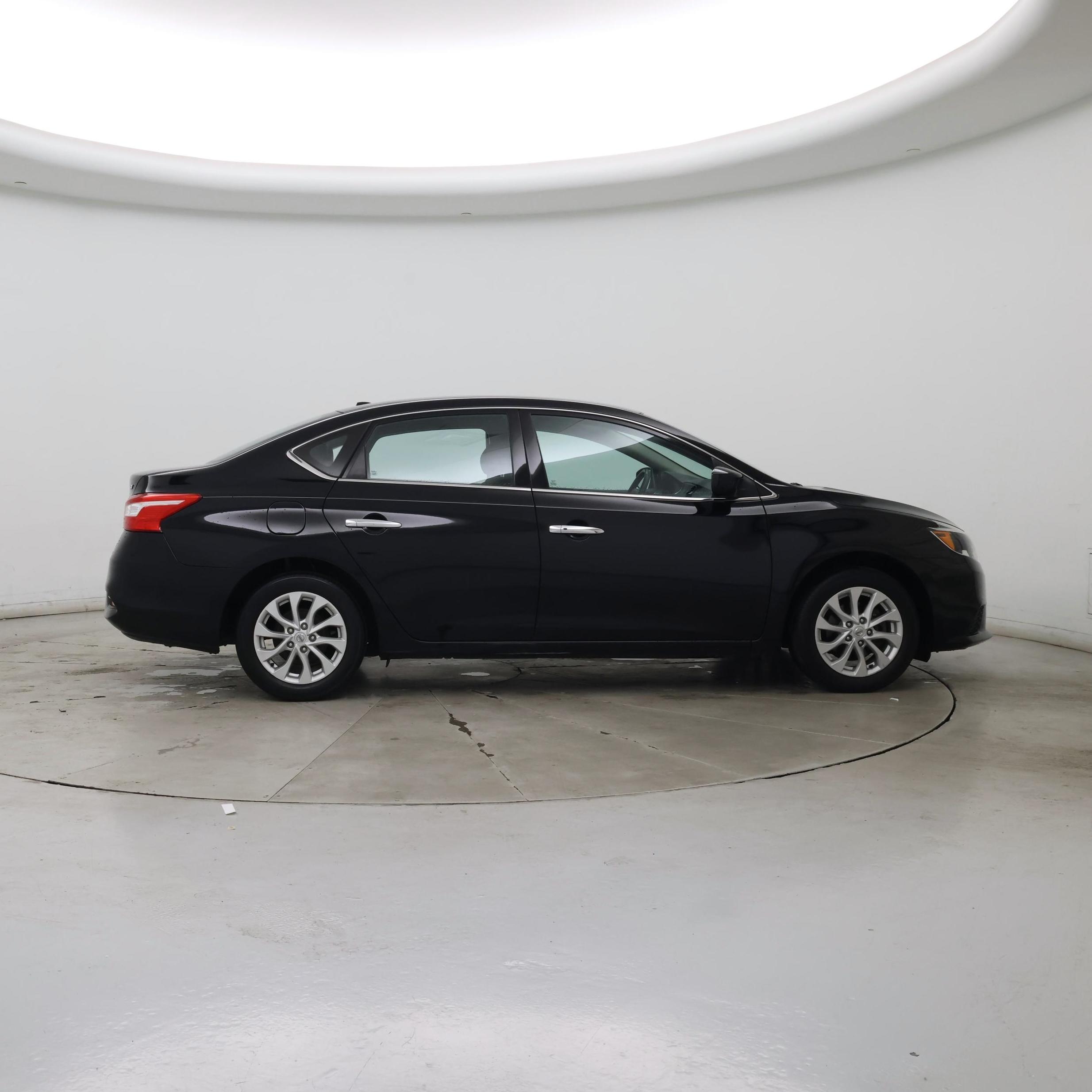 Thumbnail: 2018 Nissan Sentra - 7