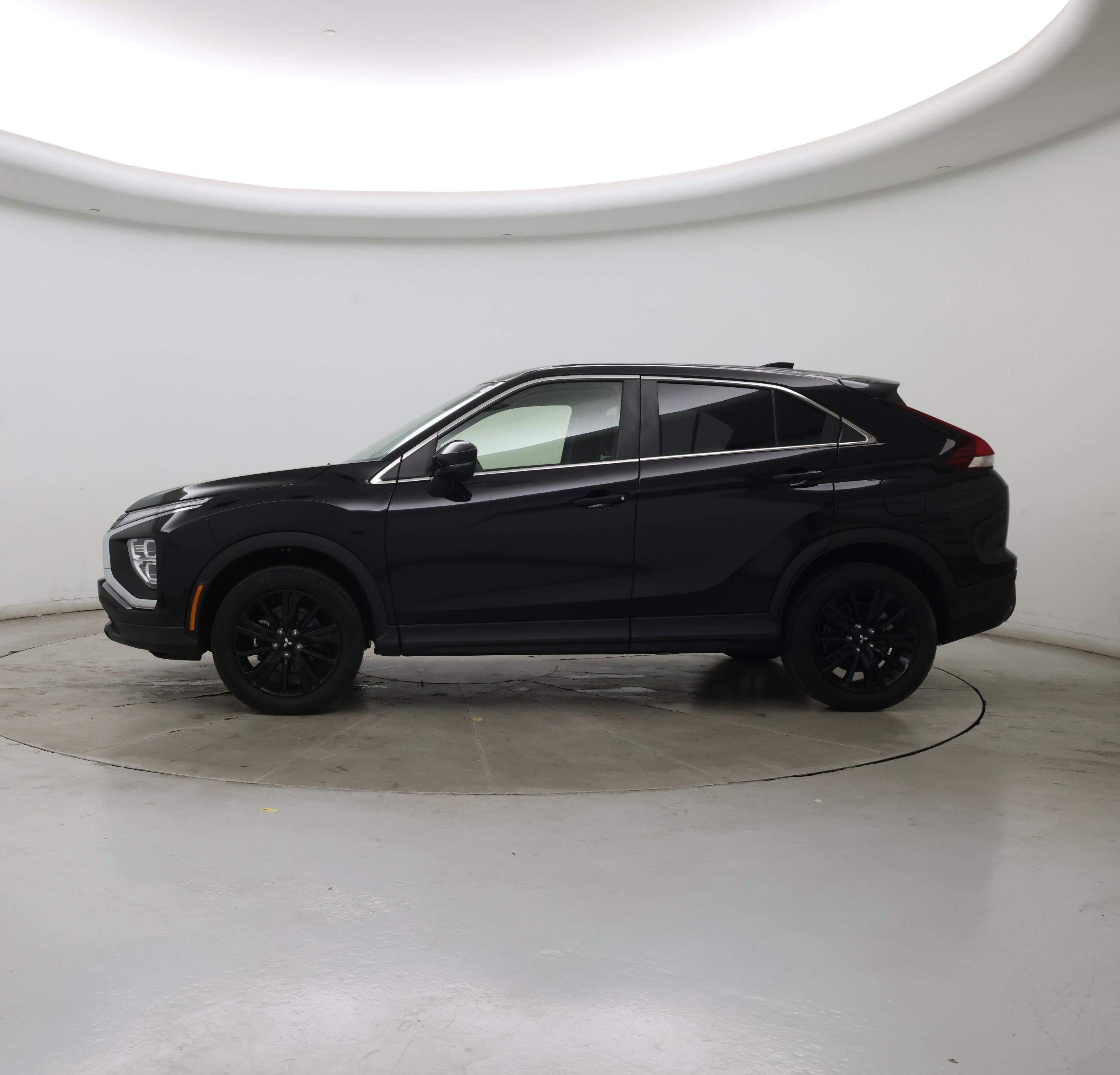 Thumbnail: 2023 Mitsubishi Eclipse Cross - 3