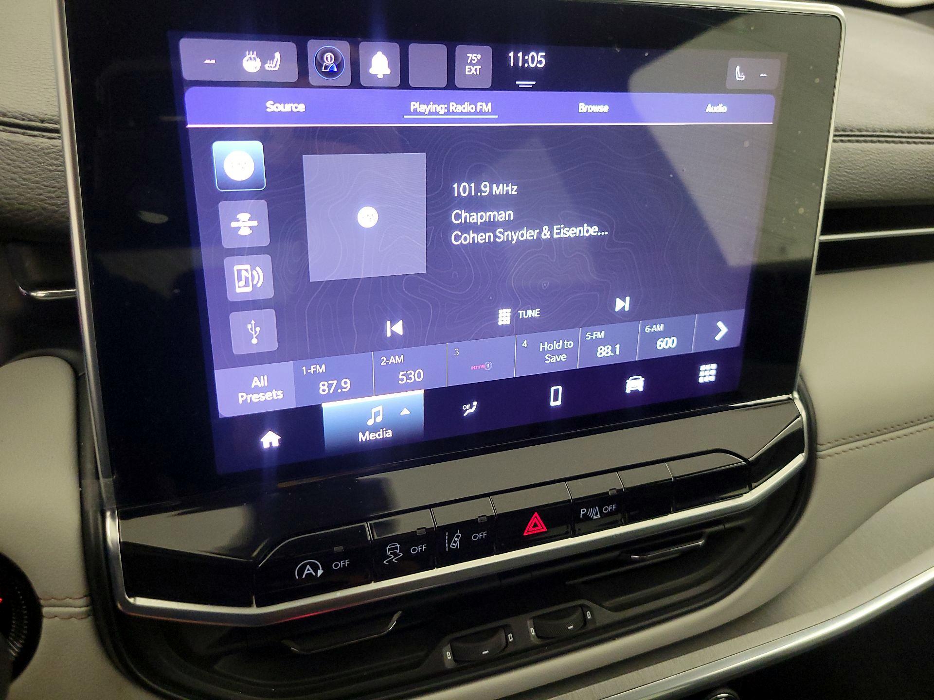 Thumbnail: 2023 Jeep Compass - 15