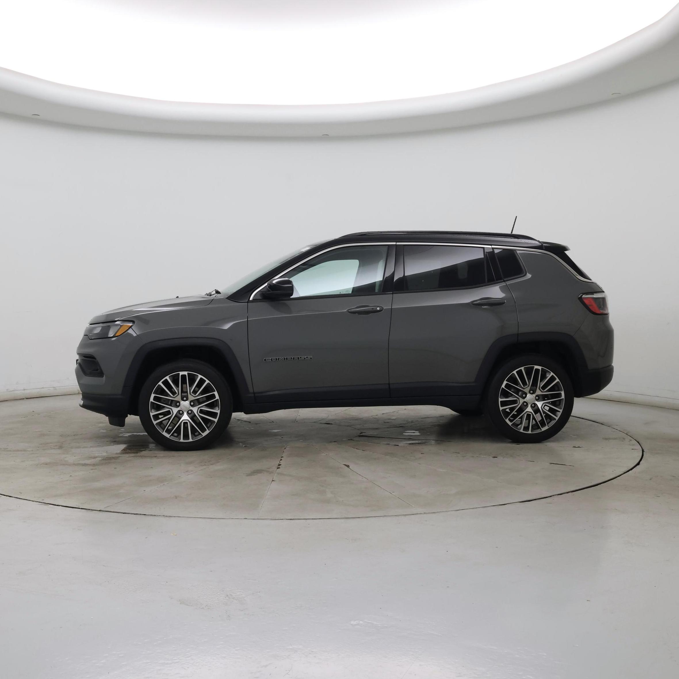 Thumbnail: 2023 Jeep Compass - 3