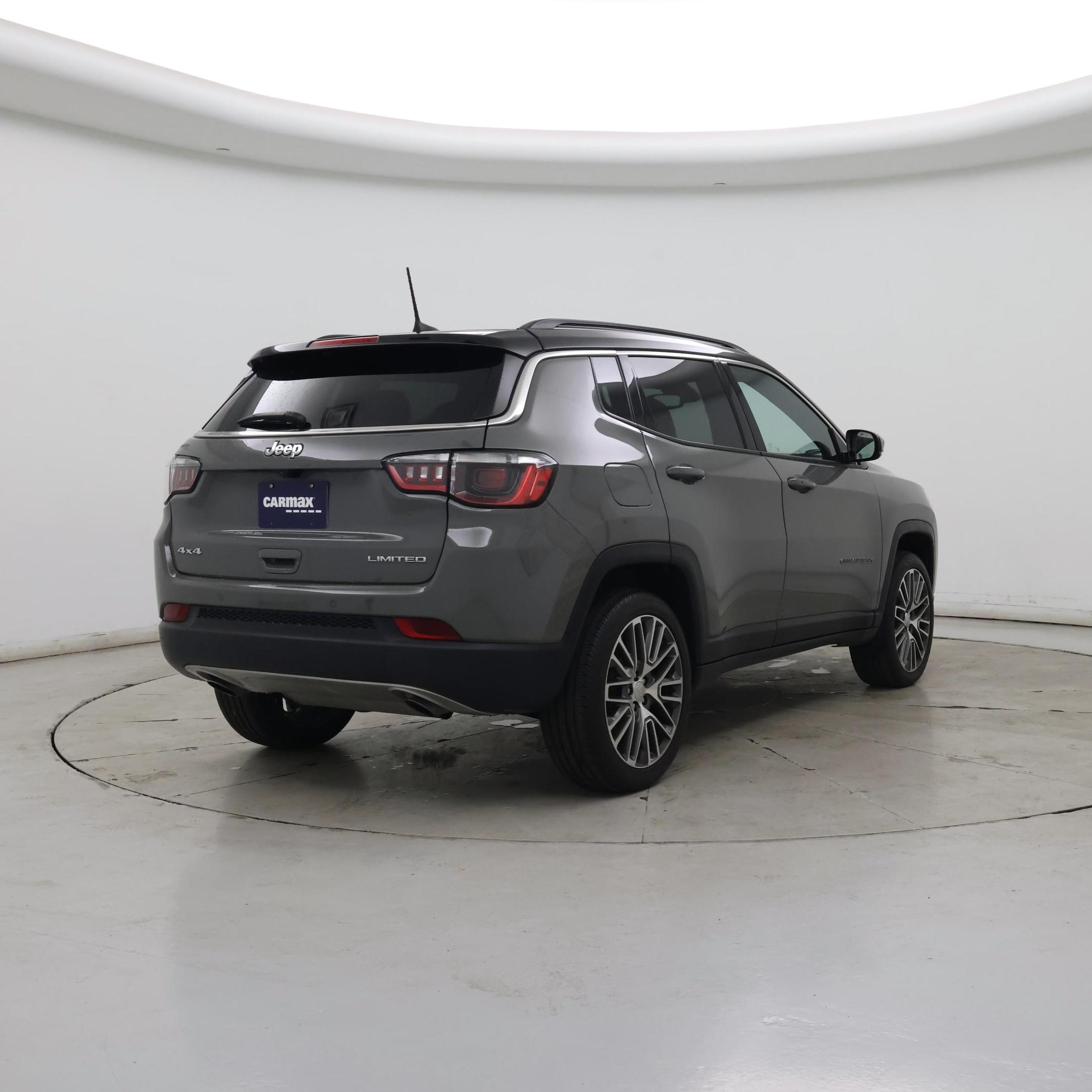 Thumbnail: 2023 Jeep Compass - 8