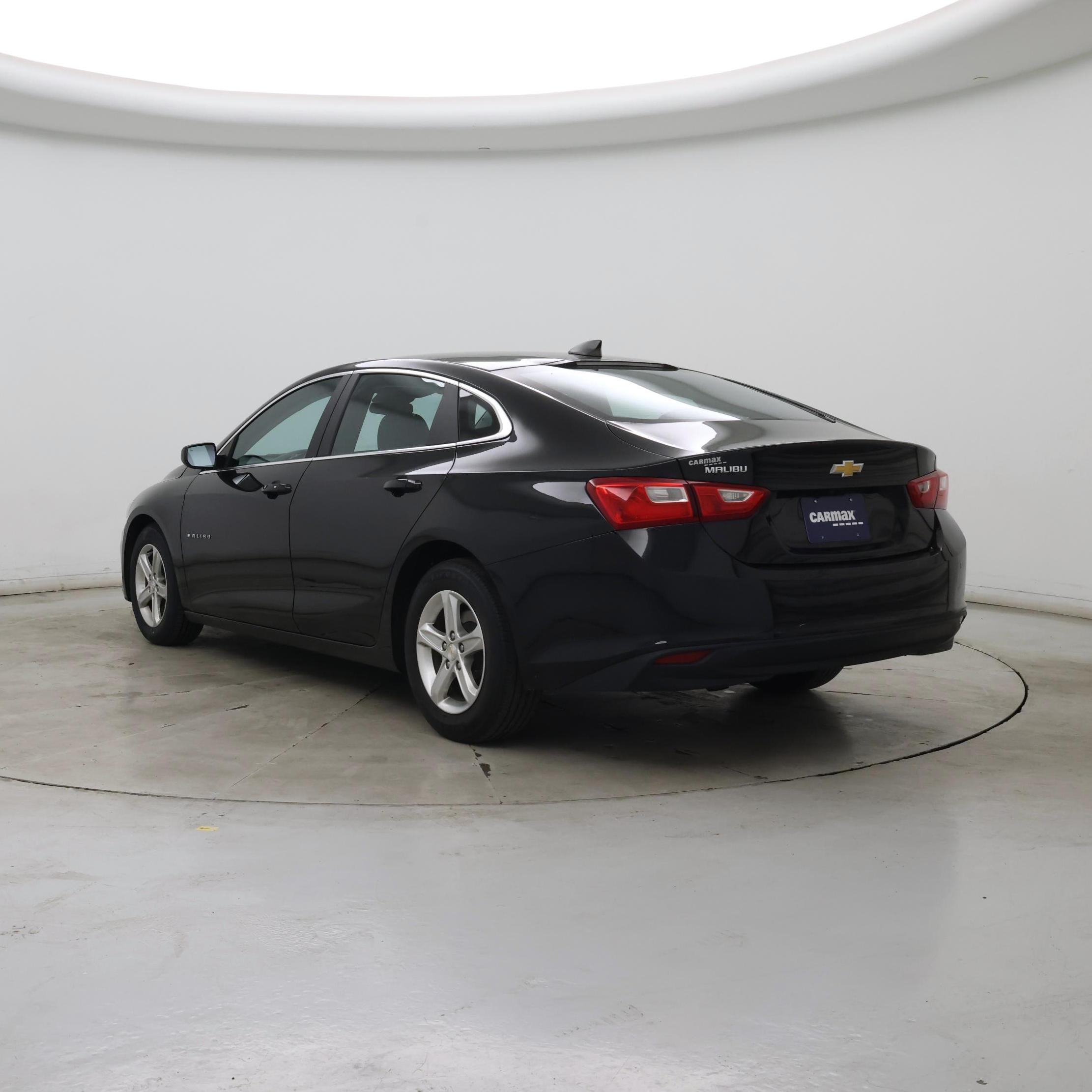 Thumbnail: 2022 Chevrolet Malibu - 2