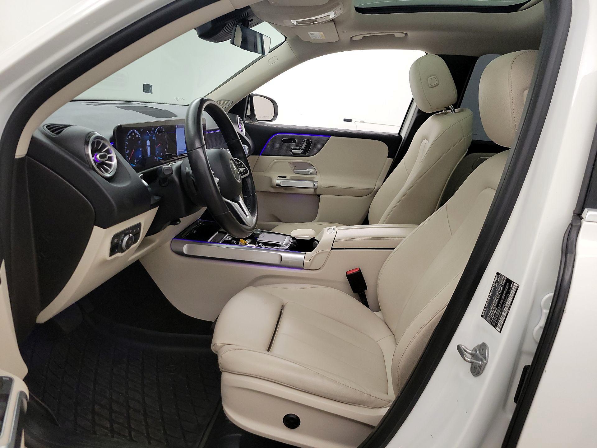 Thumbnail: 2021 Mercedes-Benz GLB - 11