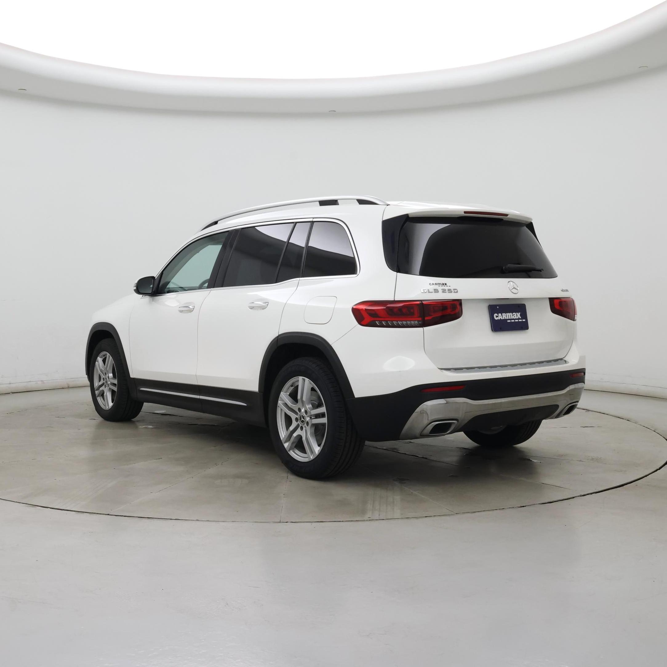 Thumbnail: 2021 Mercedes-Benz GLB - 2